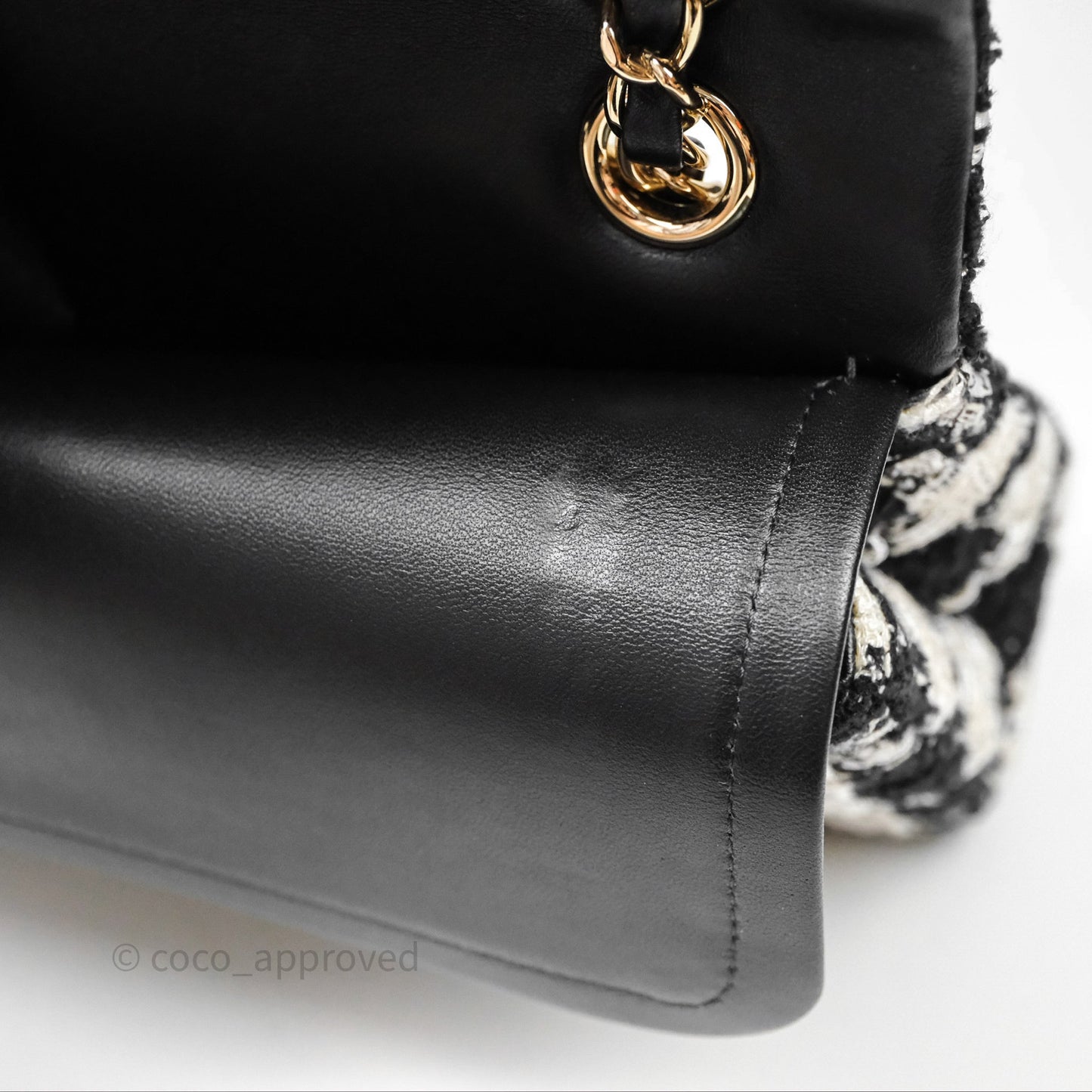 Chanel Quilted M/L Medium Double Flap Black White Houndstooth Tweed Gold Hardware