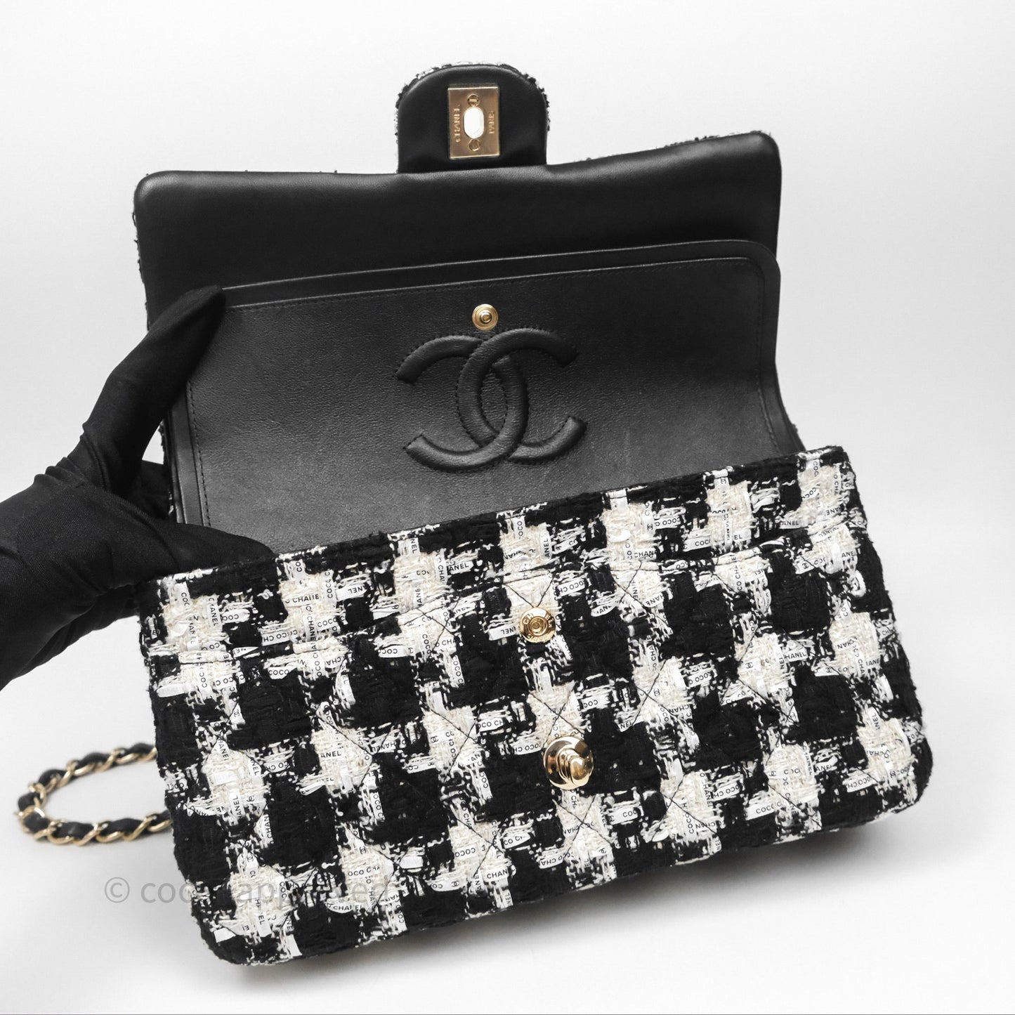 Chanel Quilted M/L Medium Double Flap Black White Houndstooth Tweed Gold Hardware