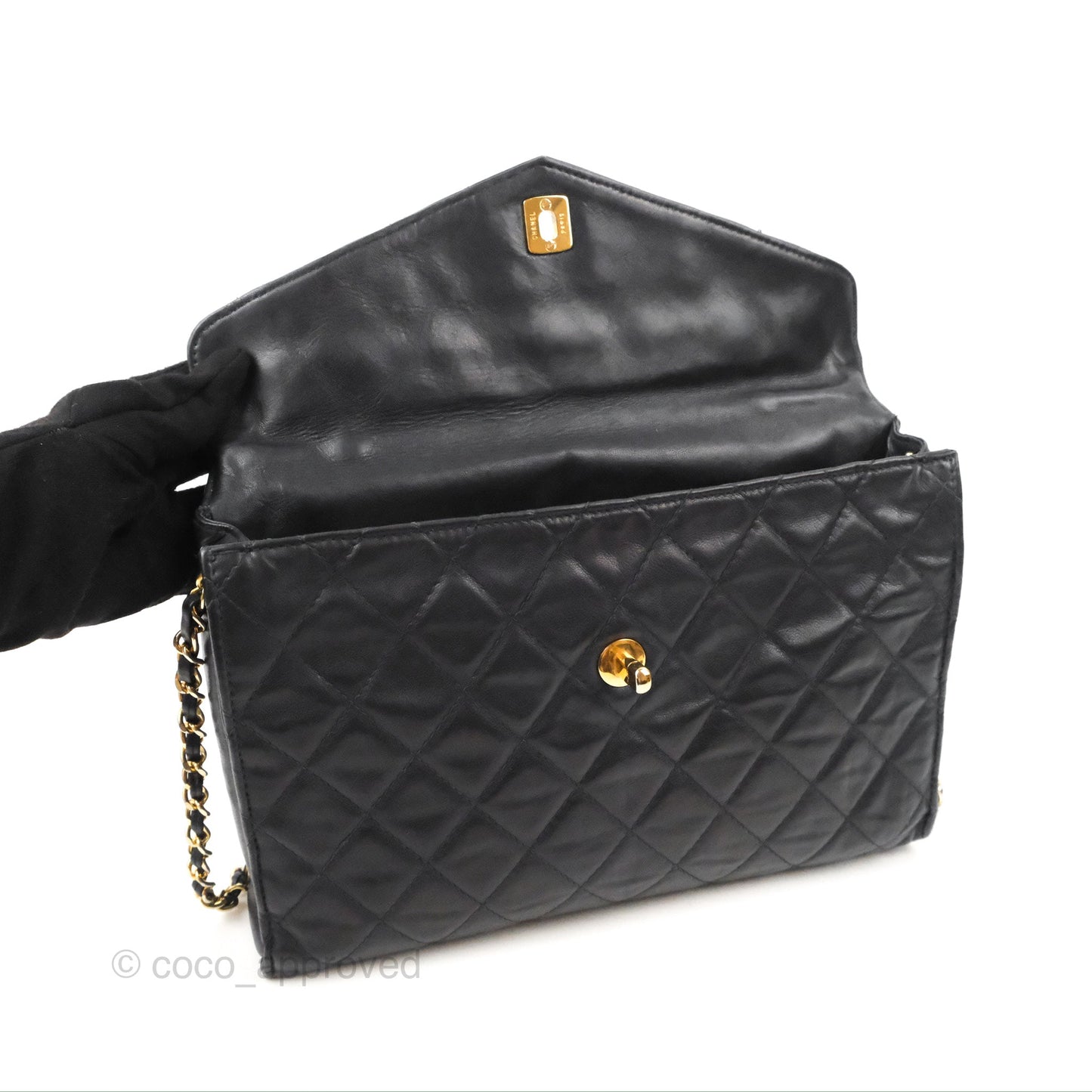 Chanel Vintage Midnight Blue Lambskin Pochette Chain Shoulder Bag