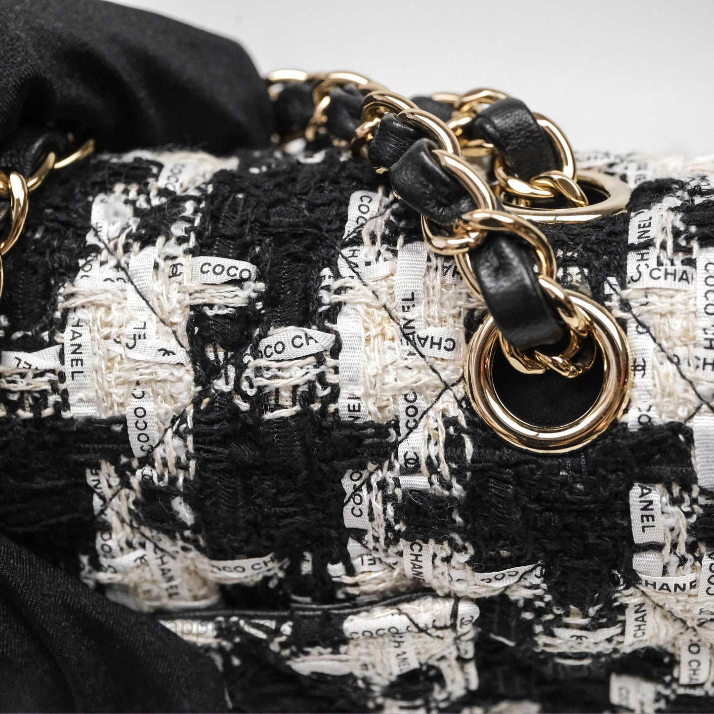 Chanel Quilted M/L Medium Double Flap Black White Houndstooth Tweed Gold Hardware