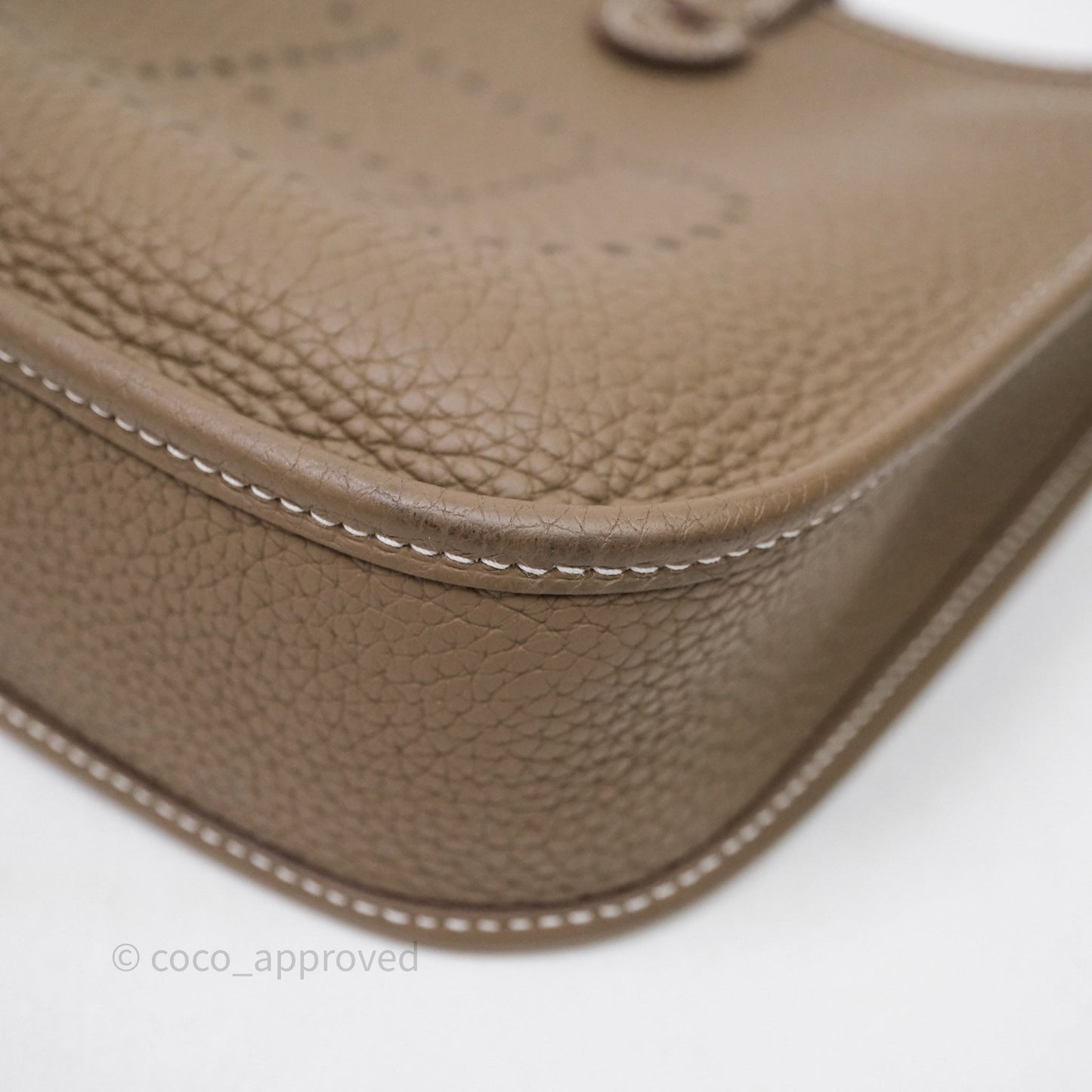 Hermès Mini Evelyne 16 Etoupe 18 Clemence Palladium Hardware Bleu Indigo Strap