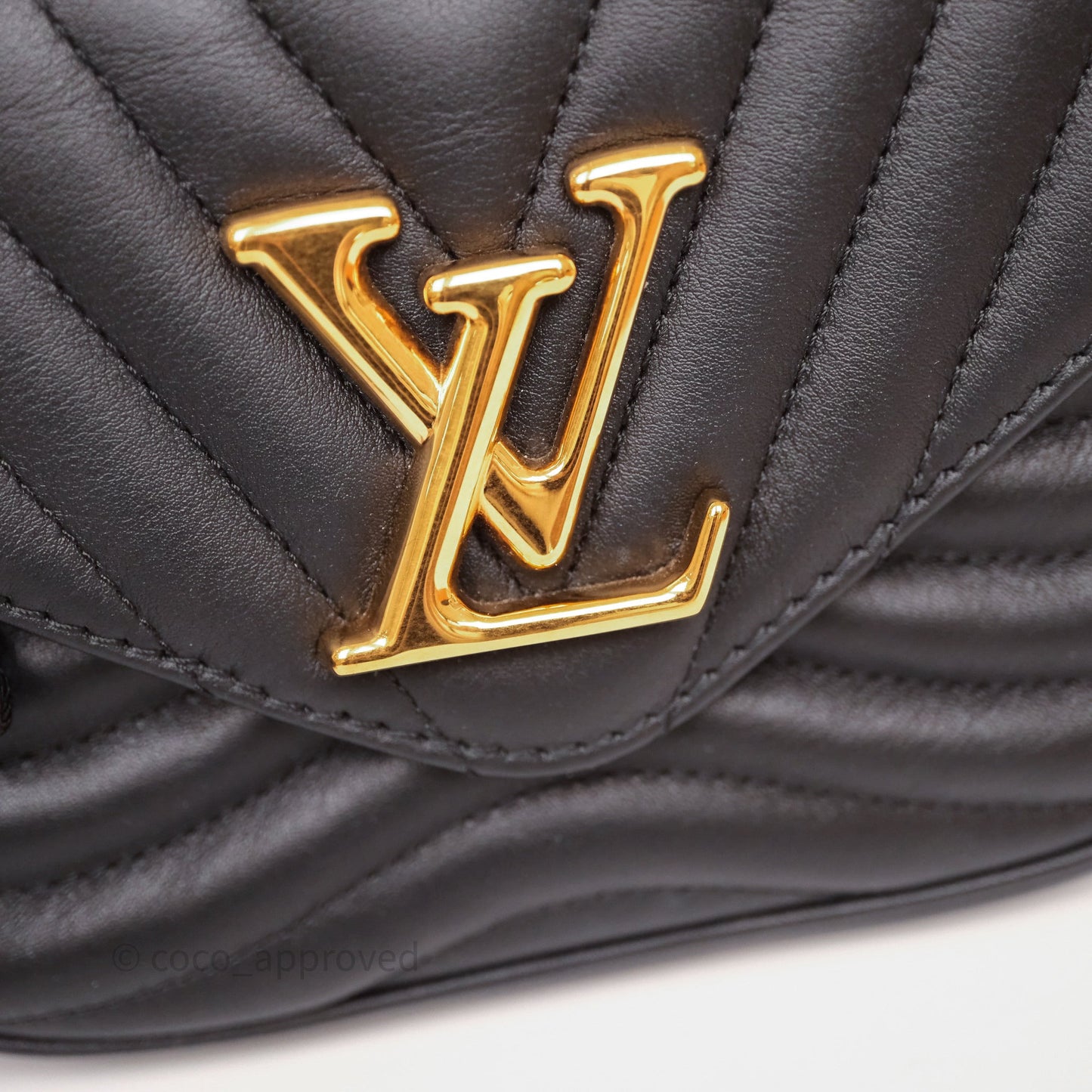 Louis Vuitton Black New Wave Multi Pochette Gold Hardware