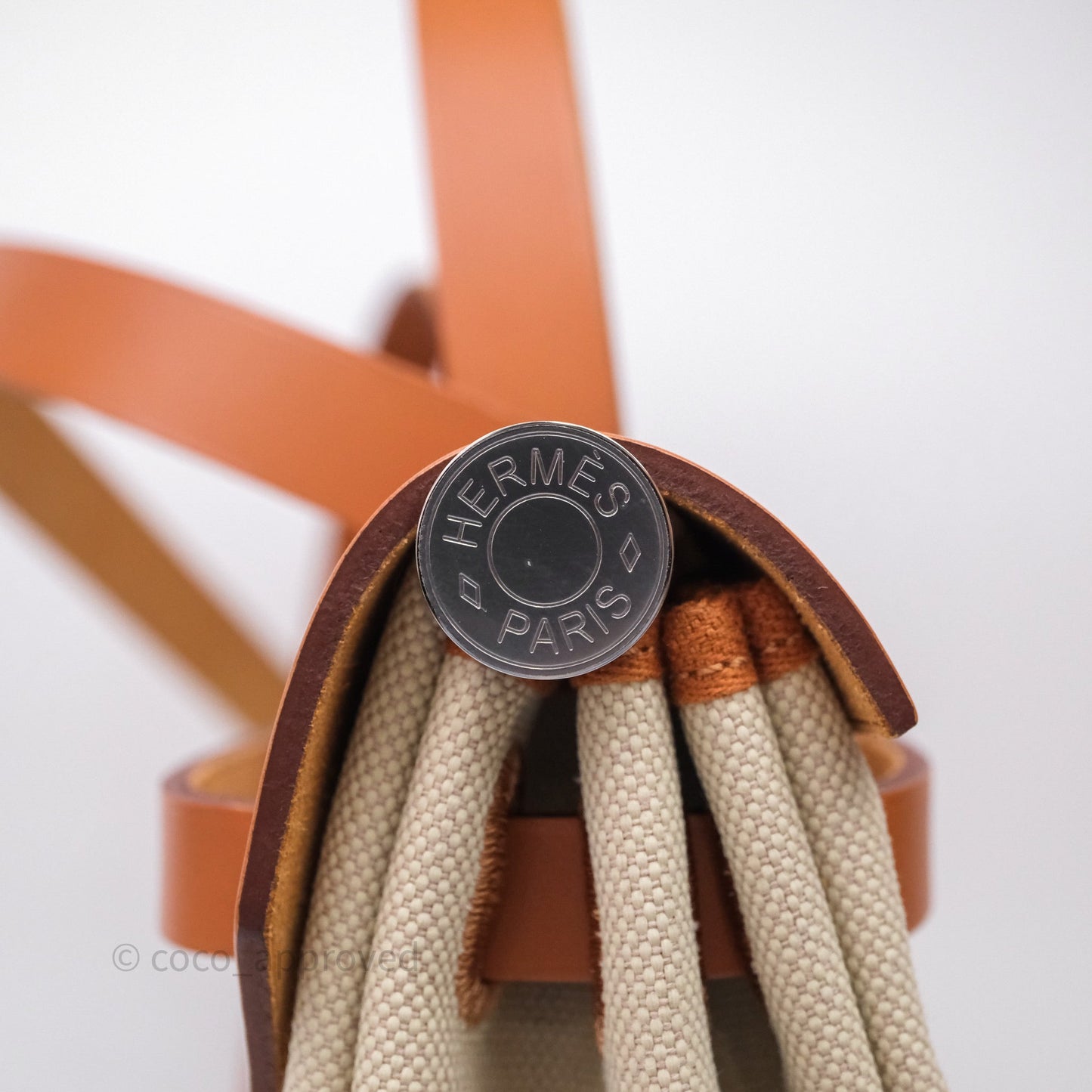 Hermès Herbag Zip 31 Retourne, Beton/Nature 8L Canvas Palladium Hardware