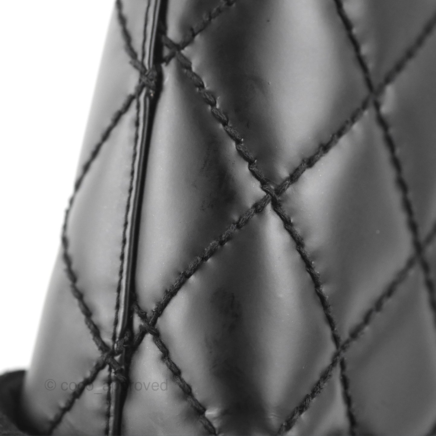 Chanel Vintage Quilted CC Tote Bag Matte Black Calfskin Gold Hardware