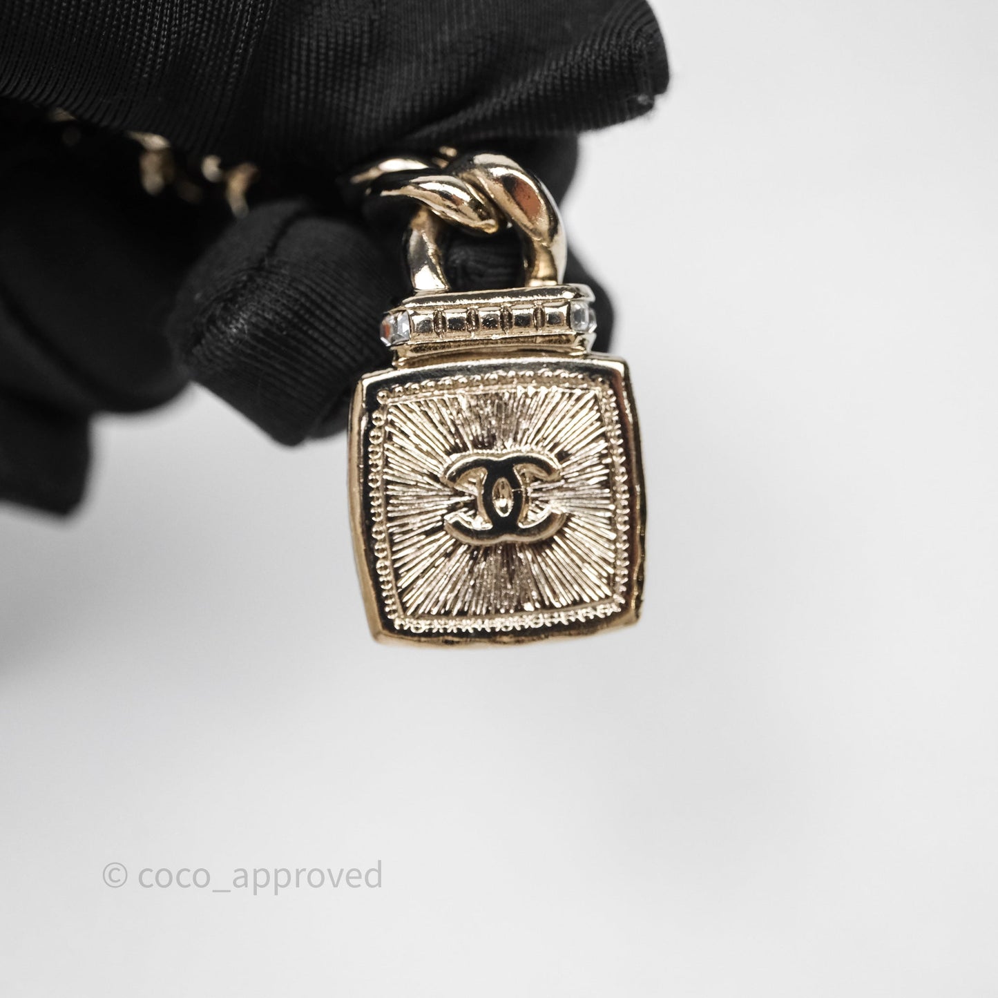Chanel Crystal Resin Lipstick Charm Long Necklace Gold Tone 22C