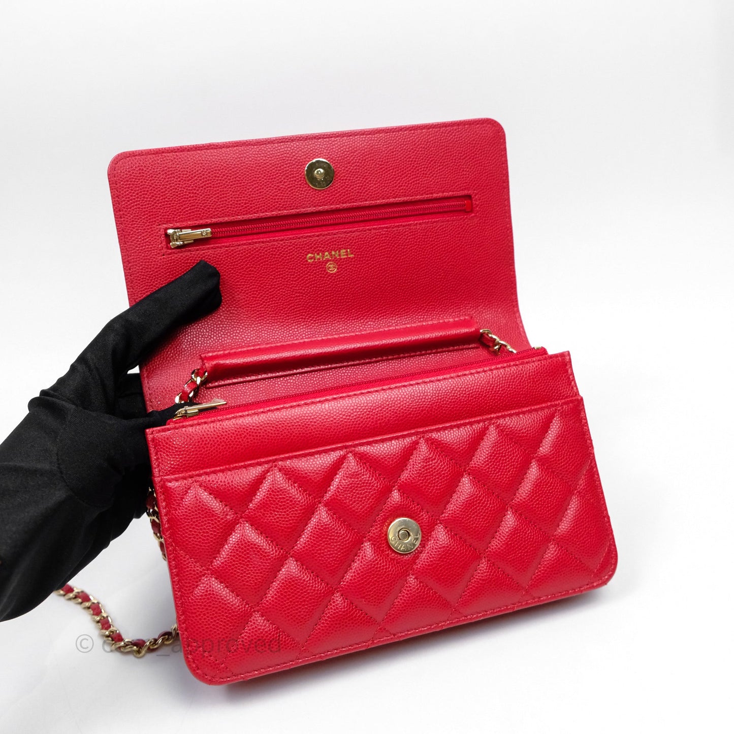 Chanel Quilted Classic Wallet on Chain WOC Red Caviar Gold Hardware