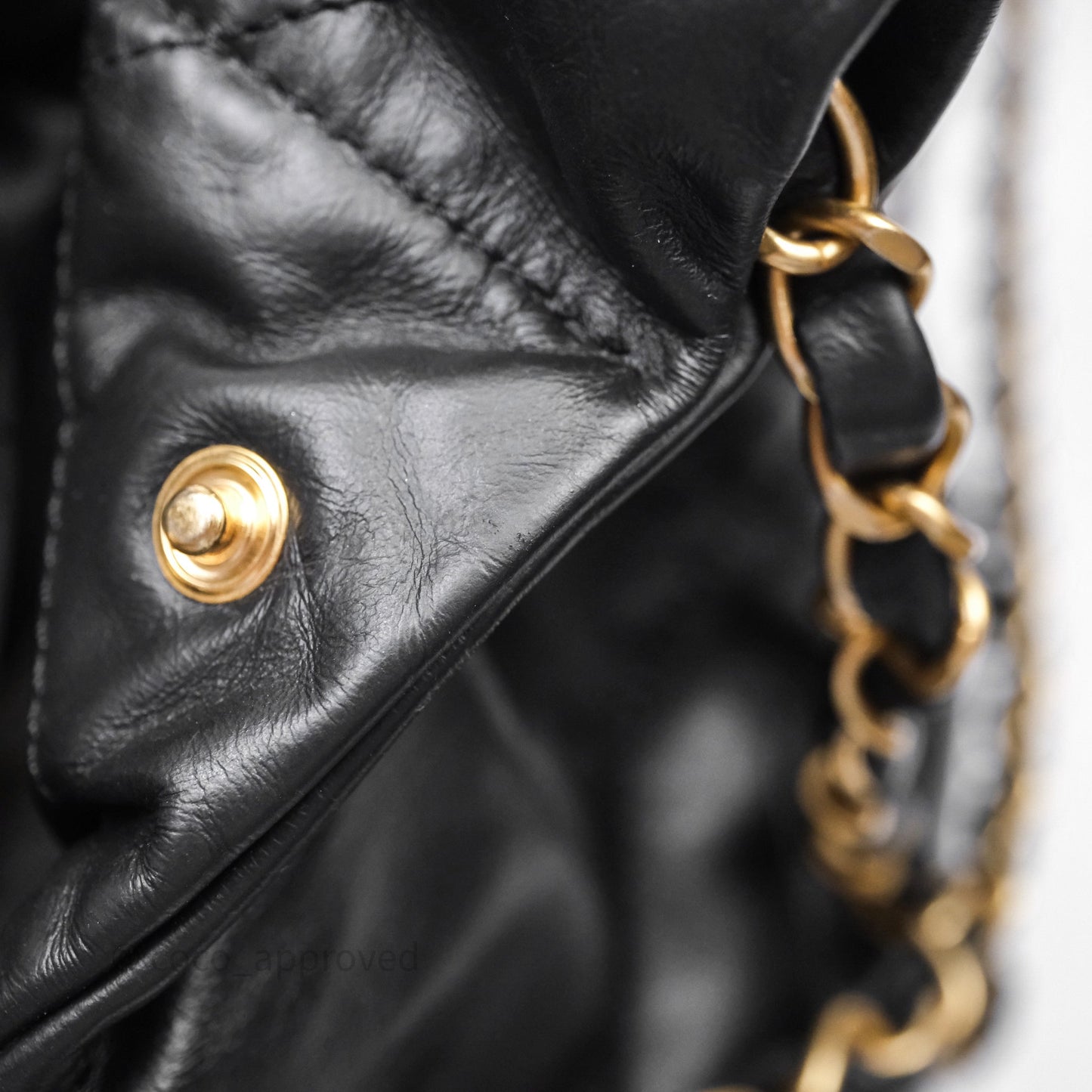 Chanel 22 Medium Black Crumpled Calfskin White Logo Aged Gold Hardware