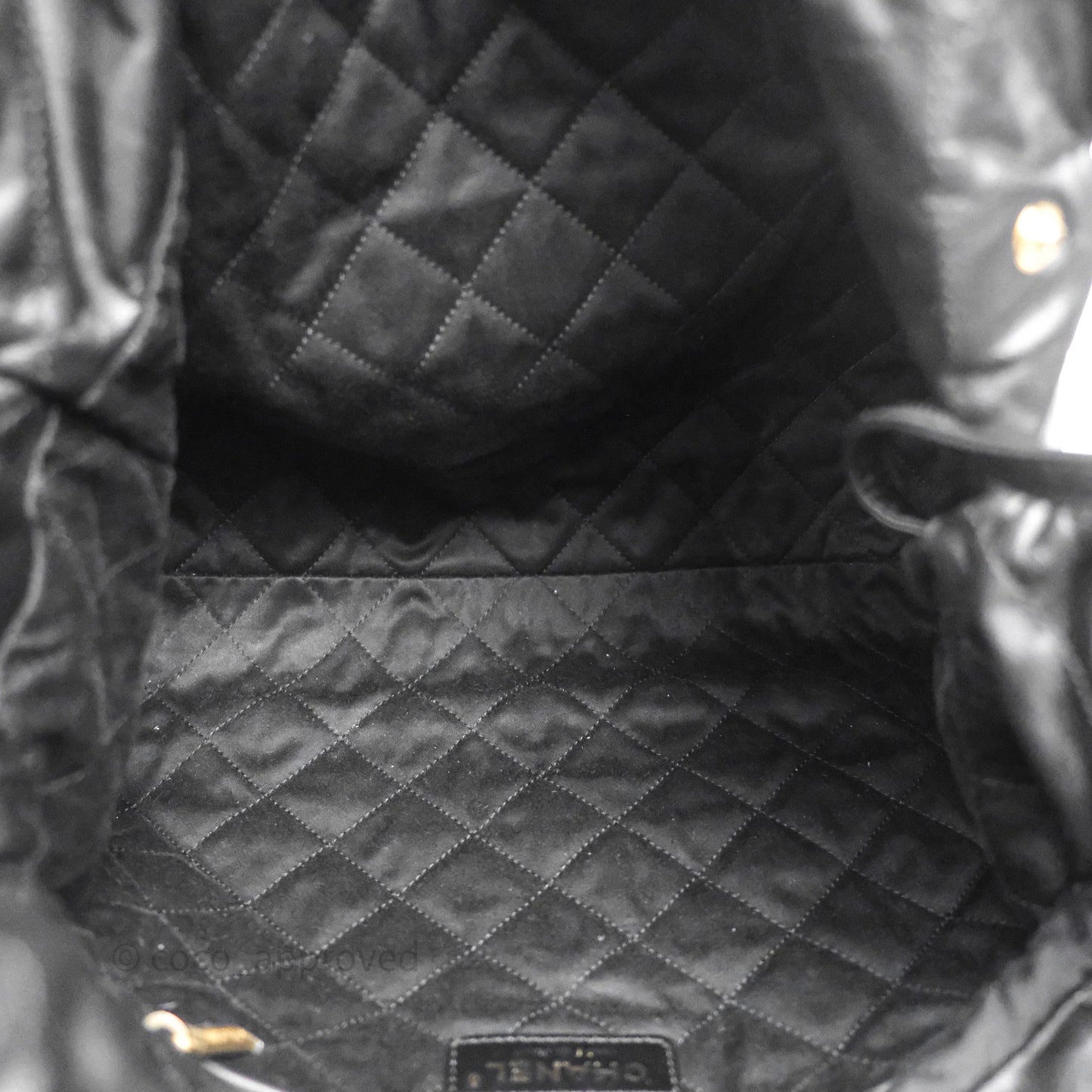Chanel 22 Medium Black Crumpled Calfskin White Logo Aged Gold Hardware