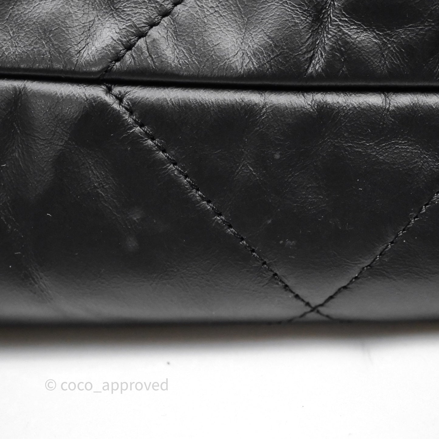 Chanel 22 Medium Black Crumpled Calfskin White Logo Aged Gold Hardware