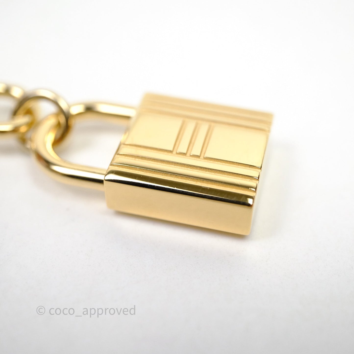 Hermes Loop Charms Cadenas Scarf Ring Gold Tone