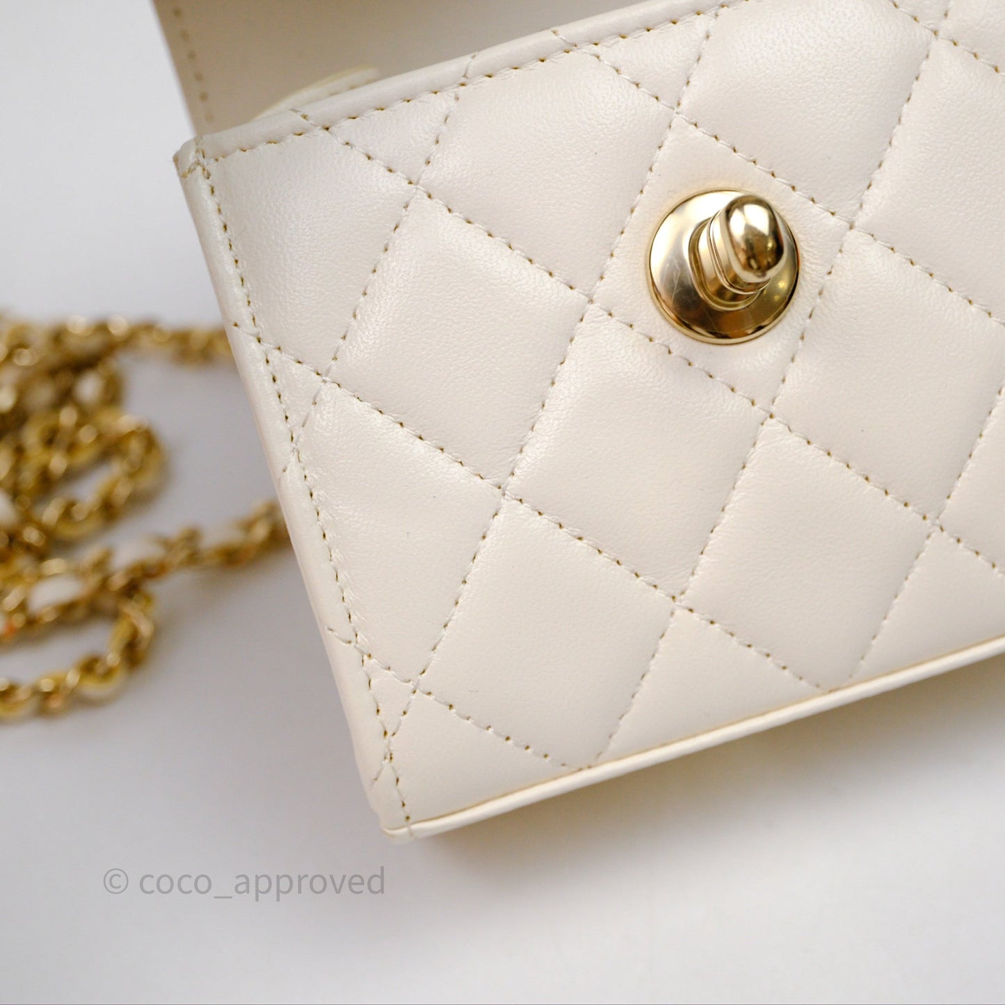 Chanel Mini Quilted Trendy CC Clutch With Chain White Lambskin Gold Hardware