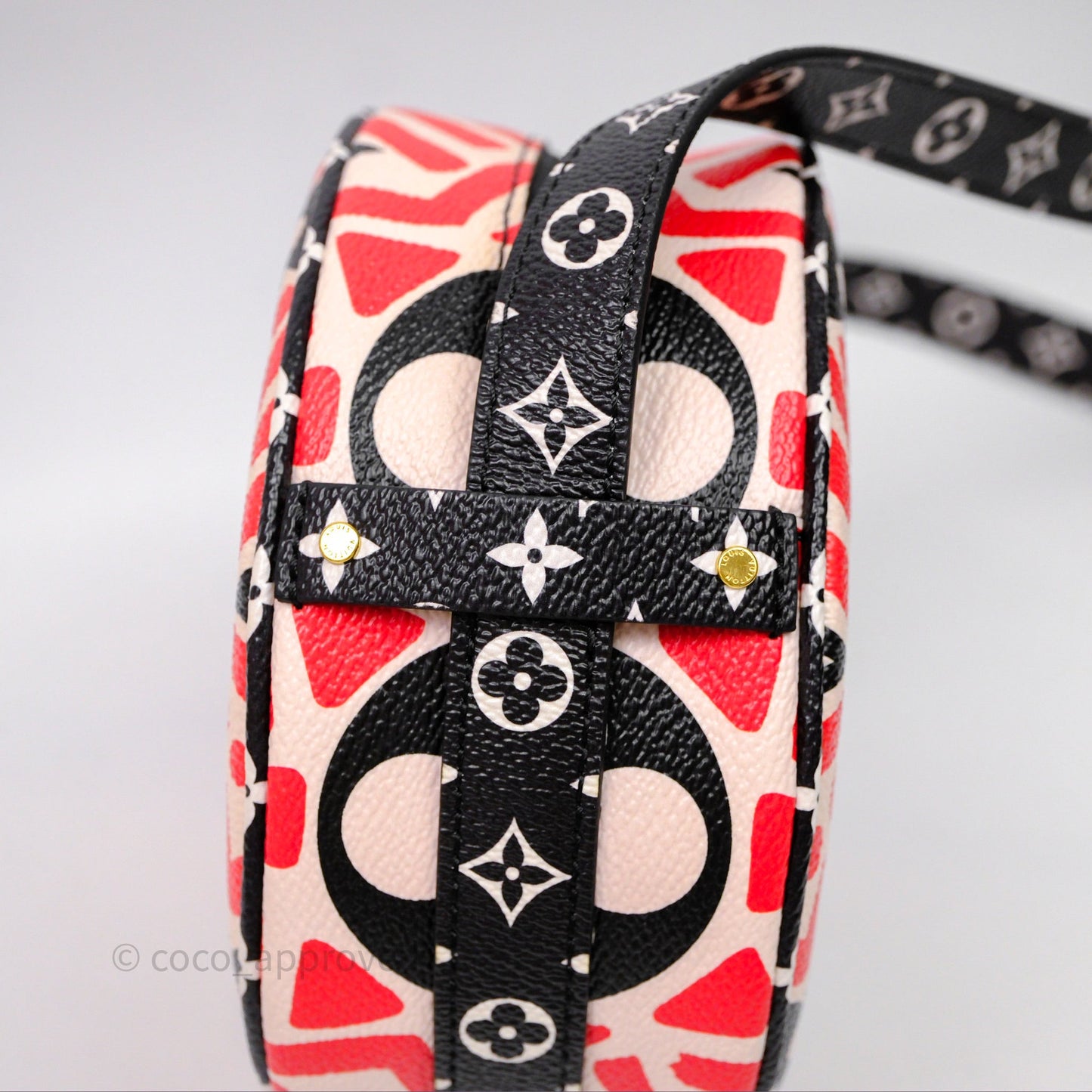 Louis Vuitton Giant Crafty Boite Chapeau Souple Monogram Shoulder Bag