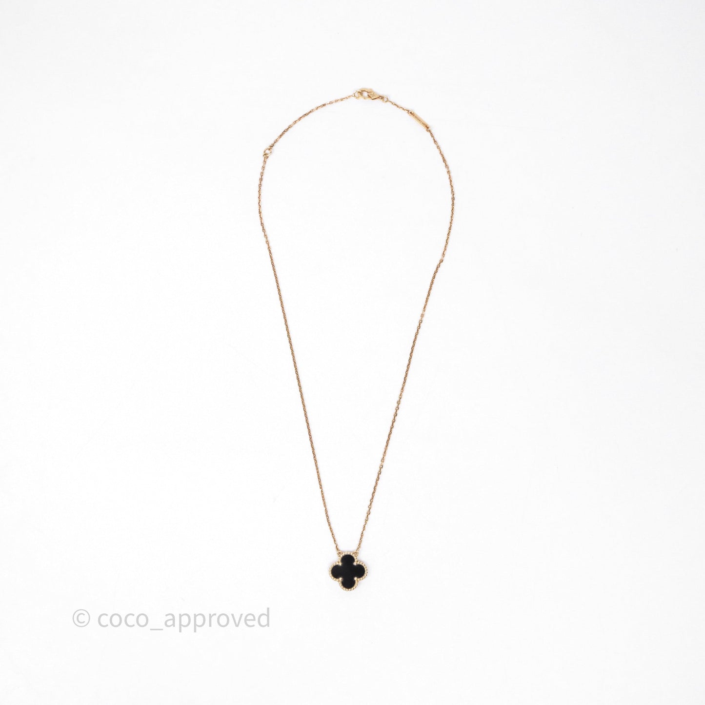 Van Cleef & Arpels Vintage Alhambra Pendant Onyx 18K Yellow Gold