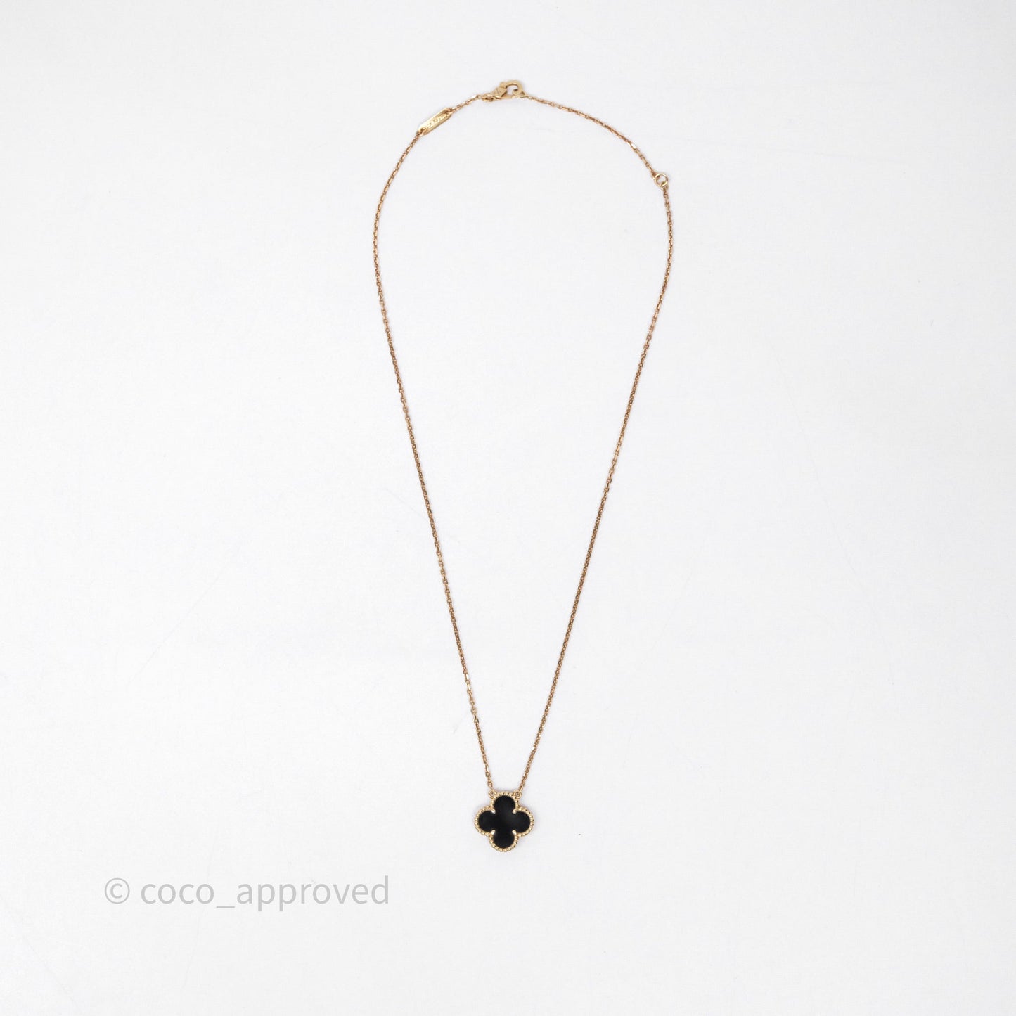Van Cleef & Arpels Vintage Alhambra Pendant Onyx 18K Yellow Gold