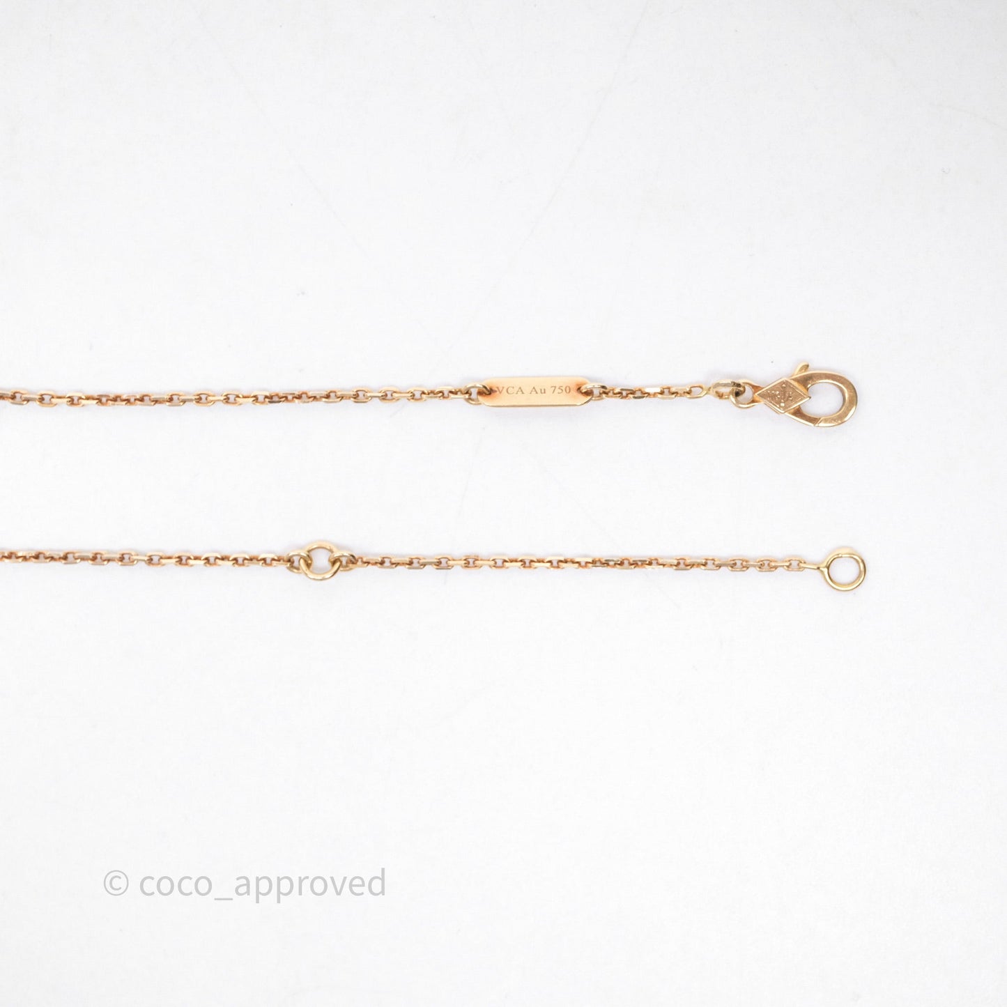 Van Cleef & Arpels Vintage Alhambra Pendant Onyx 18K Yellow Gold