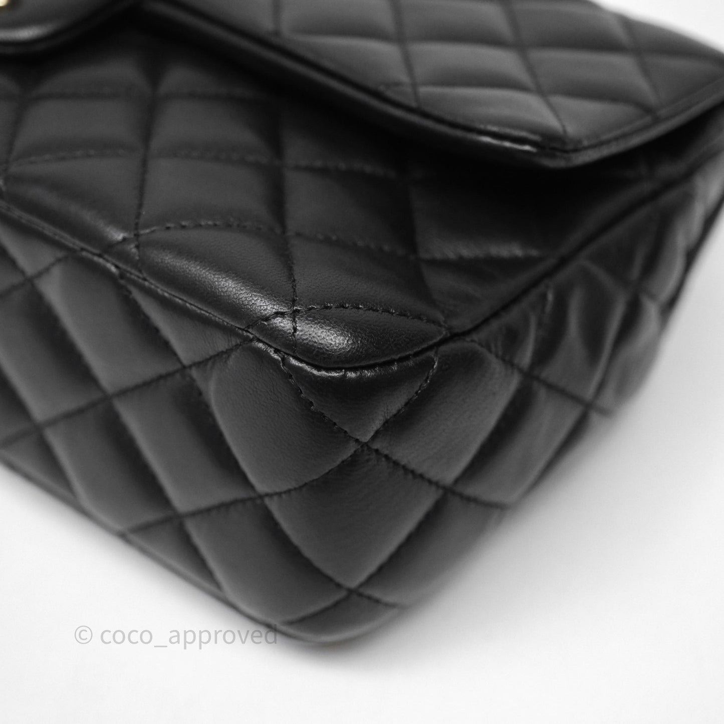 Chanel Classic M/L Medium Flap Bag Valentine Limited Edition Black Lambskin Gold Hardware