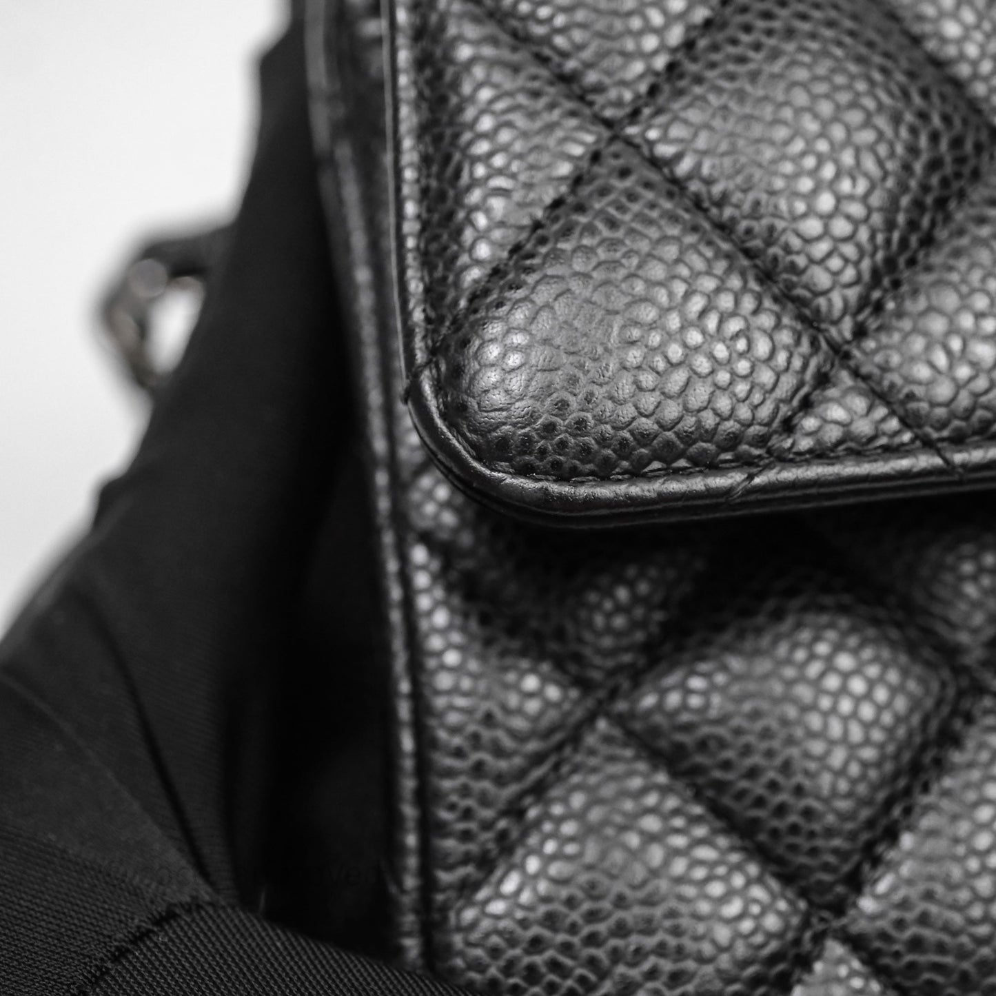 Chanel Classic M/L Medium Flap Quilted Black Caviar Silver Hardware