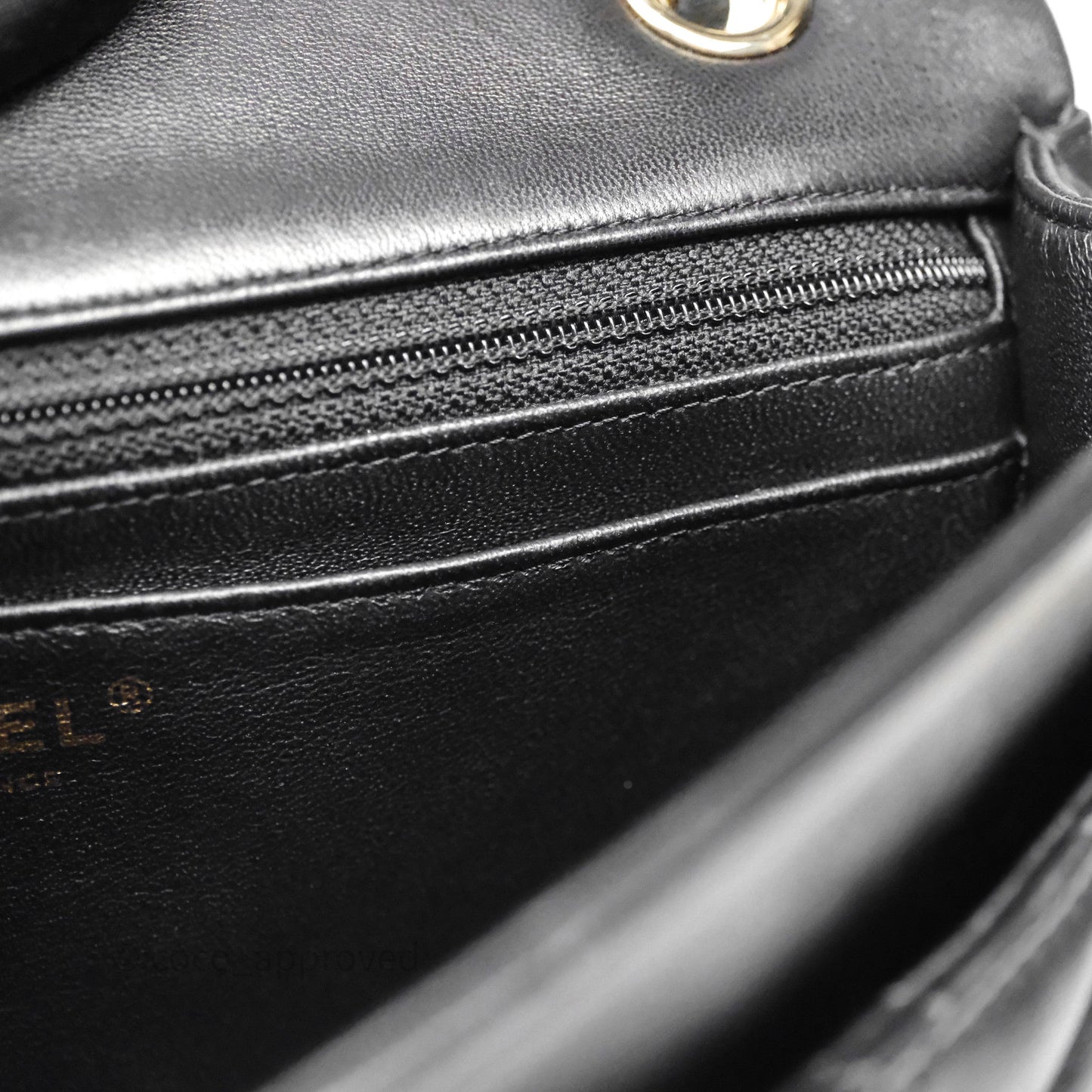 Chanel Classic M/L Medium Flap Bag Valentine Limited Edition Black Lambskin Gold Hardware