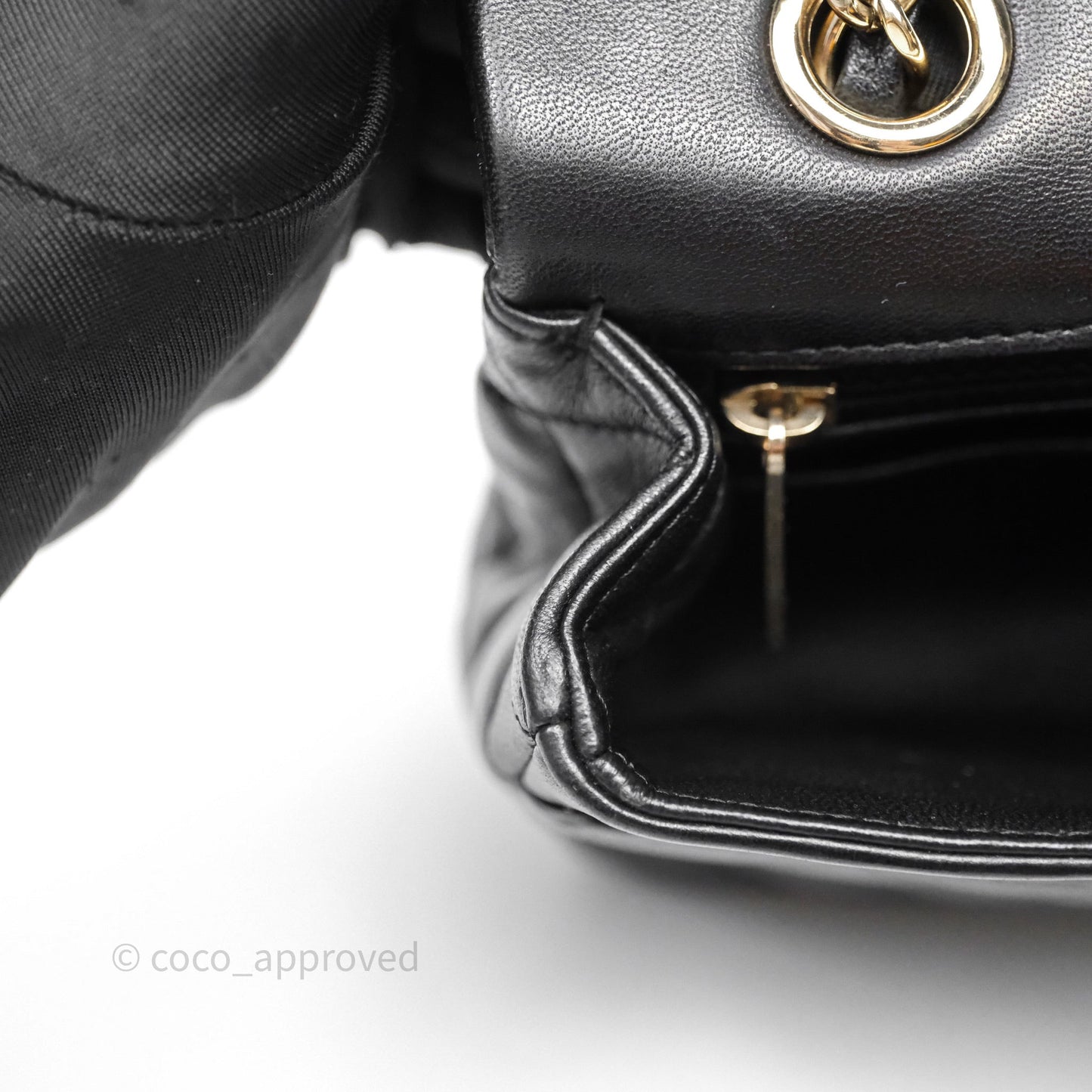Chanel Classic M/L Medium Flap Bag Valentine Limited Edition Black Lambskin Gold Hardware