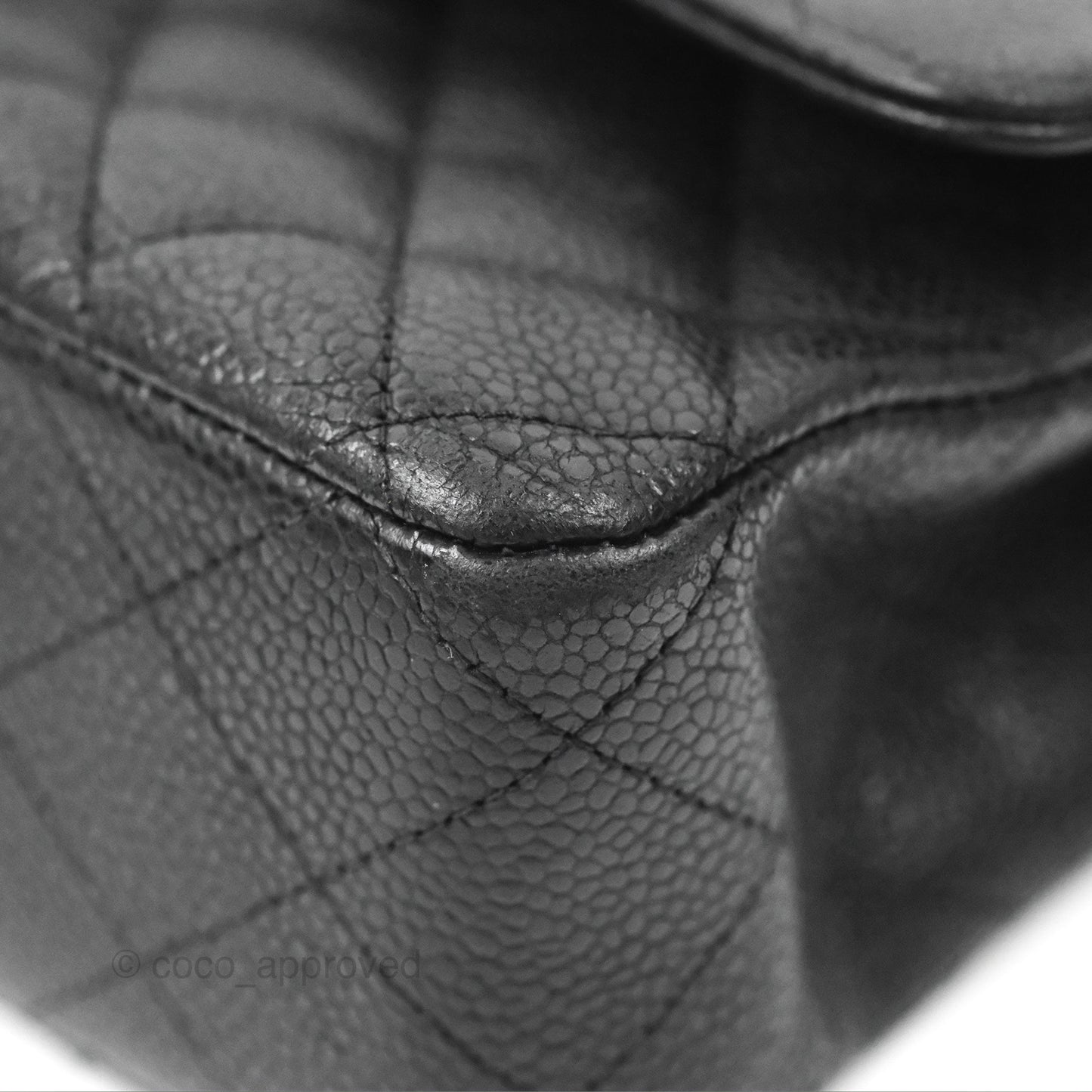 Chanel Classic M/L Medium Flap Quilted Black Caviar Gold Hardware