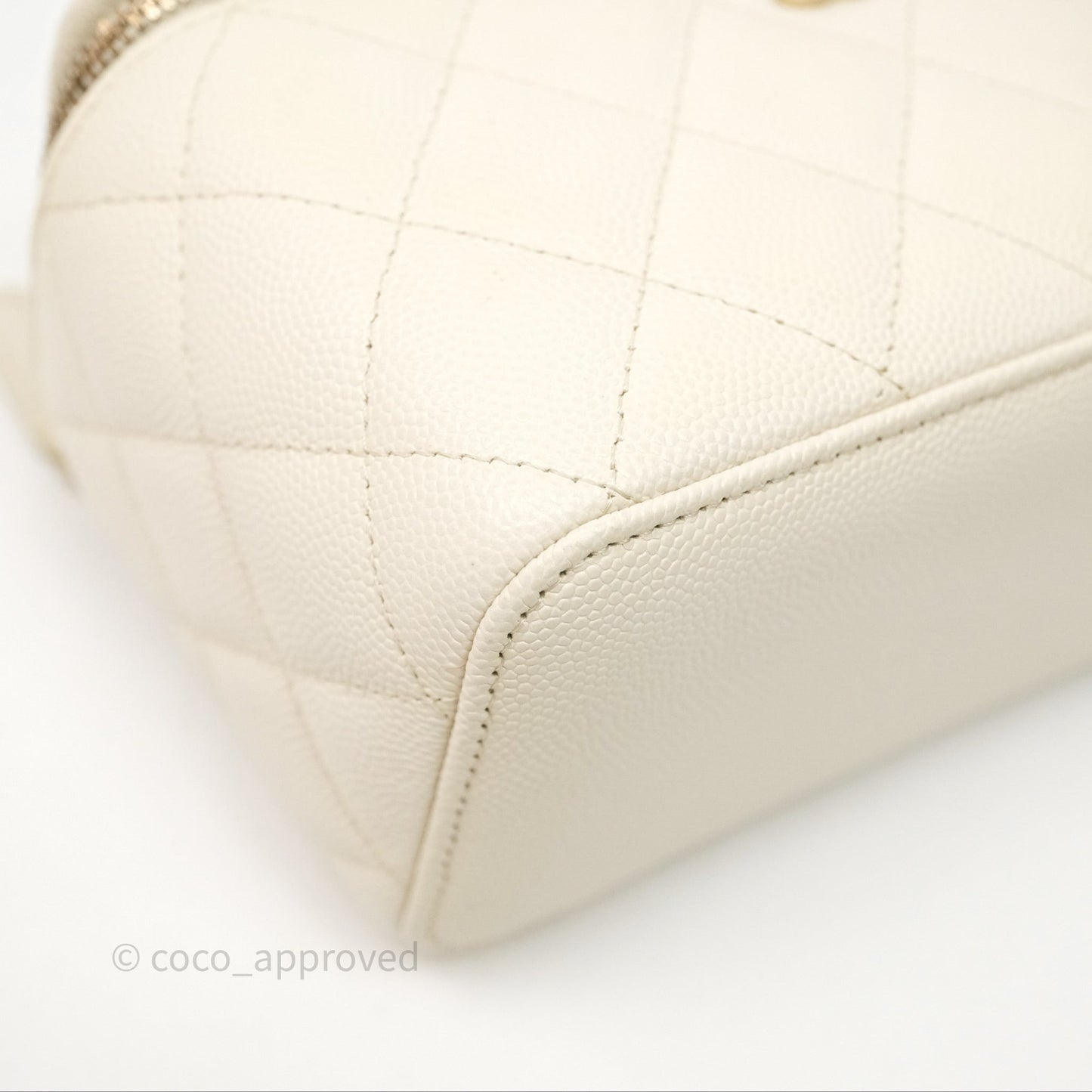 Chanel Vanity with Chain Ivory Cream Caviar Gold Hardware