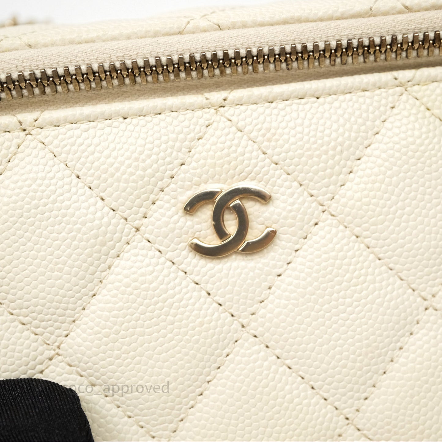 Chanel Vanity with Chain Ivory Cream Caviar Gold Hardware