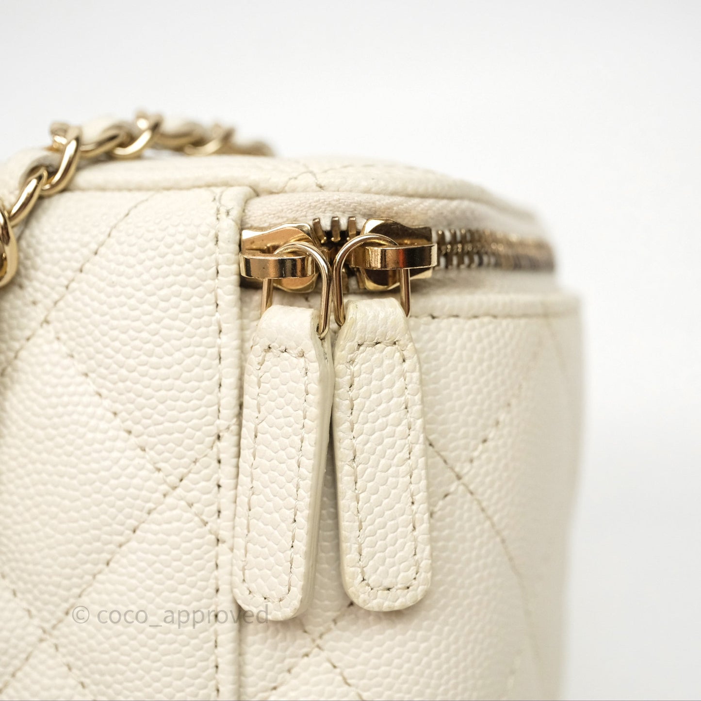 Chanel Vanity with Chain Ivory Cream Caviar Gold Hardware