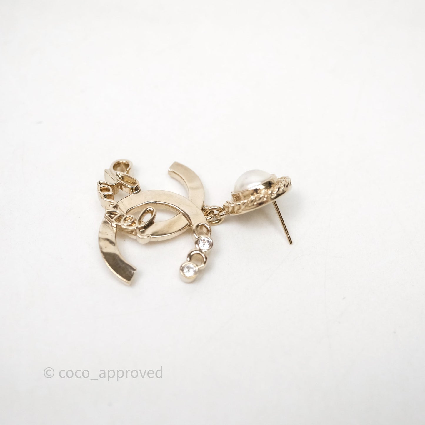 Chanel Round Pearl CC Logo Drop Earrings Gold Tone 22P