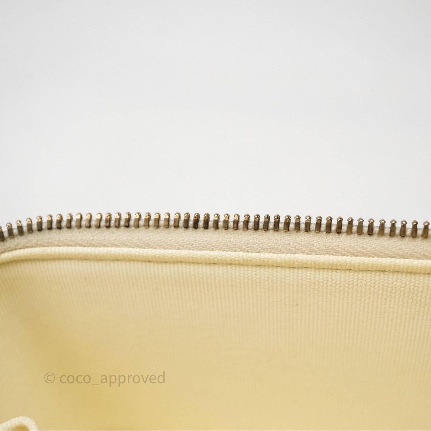 Chanel Vanity with Chain Ivory Cream Caviar Gold Hardware