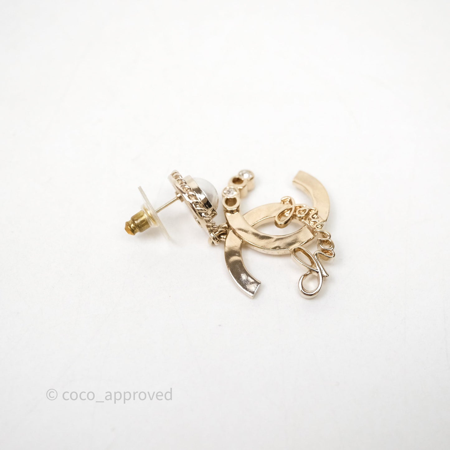 Chanel Round Pearl CC Logo Drop Earrings Gold Tone 22P