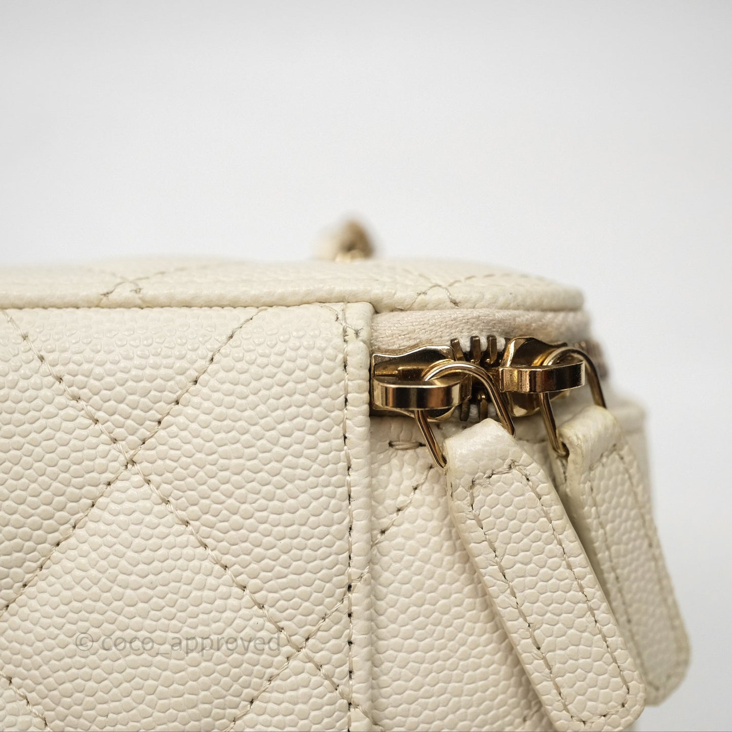 Chanel Vanity with Chain Ivory Cream Caviar Gold Hardware