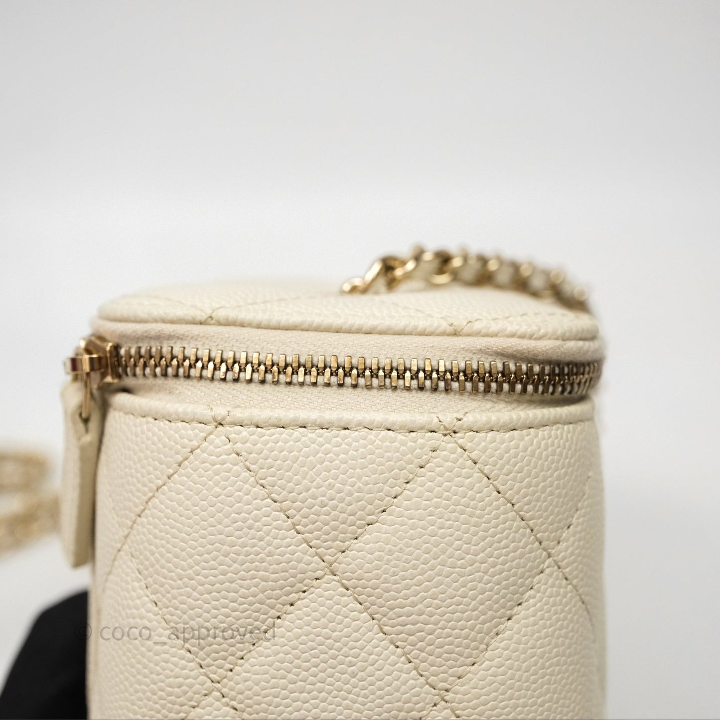 Chanel Vanity with Chain Ivory Cream Caviar Gold Hardware