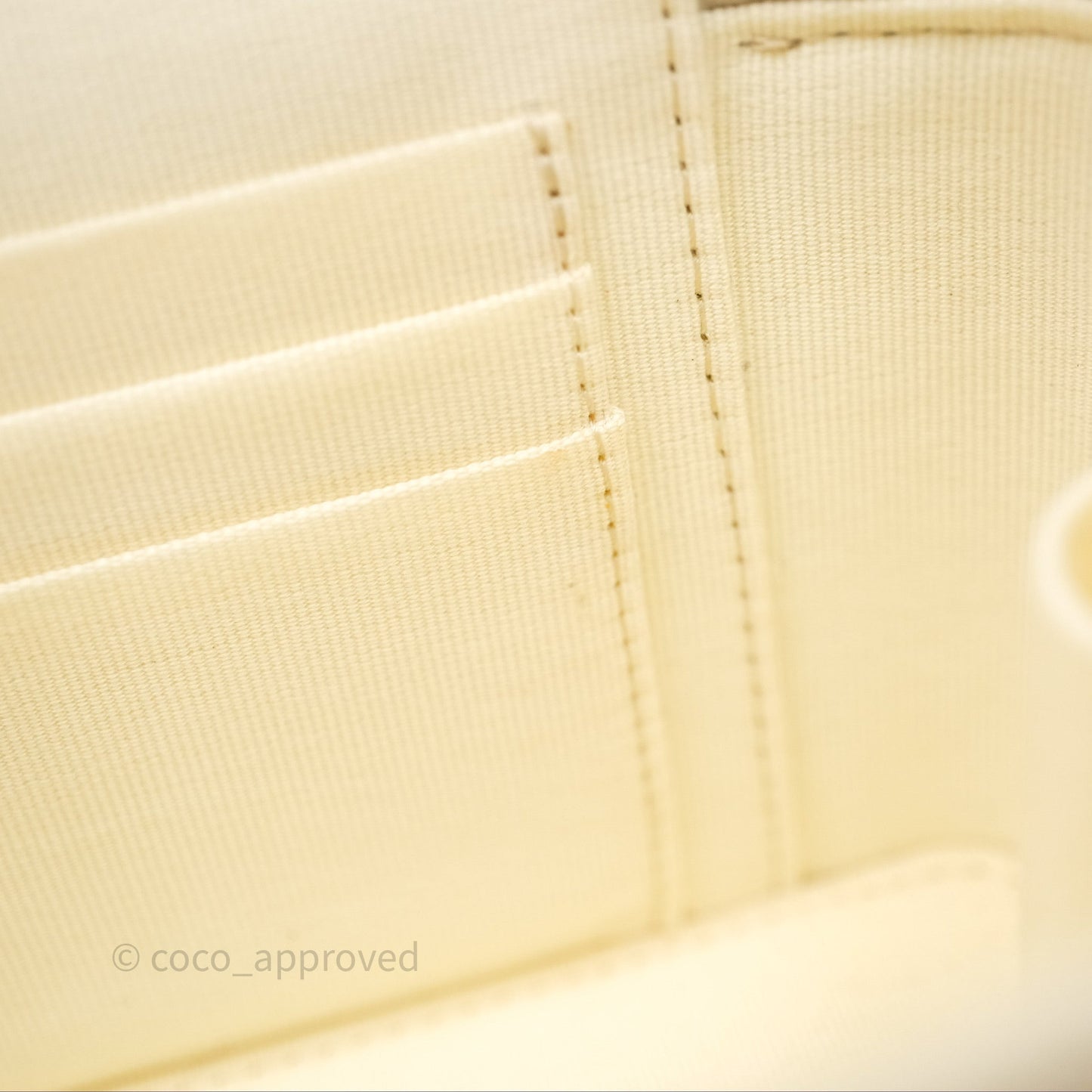 Chanel Vanity with Chain Ivory Cream Caviar Gold Hardware