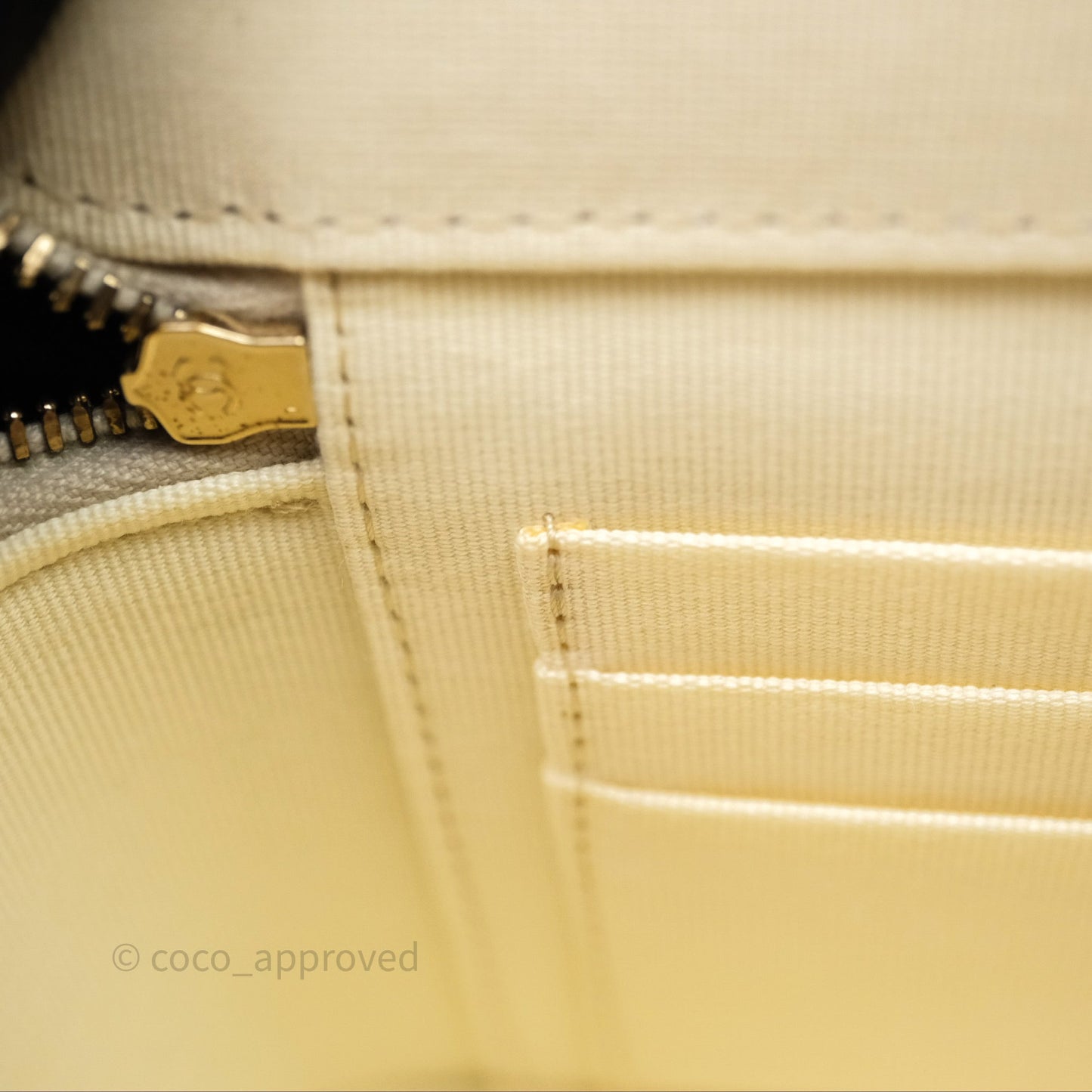 Chanel Vanity with Chain Ivory Cream Caviar Gold Hardware