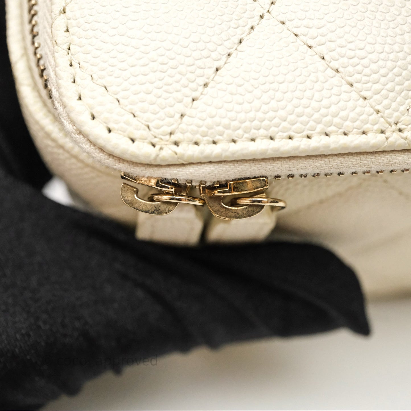 Chanel Vanity with Chain Ivory Cream Caviar Gold Hardware