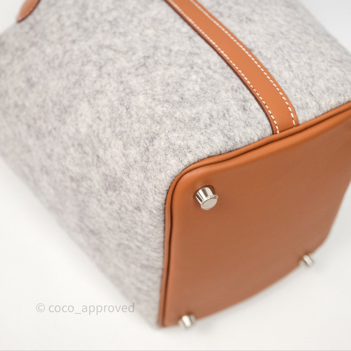 Hermès Picotin 18 Gris Clair/ Gold Wool Feutre Swift Palladium Hardware
