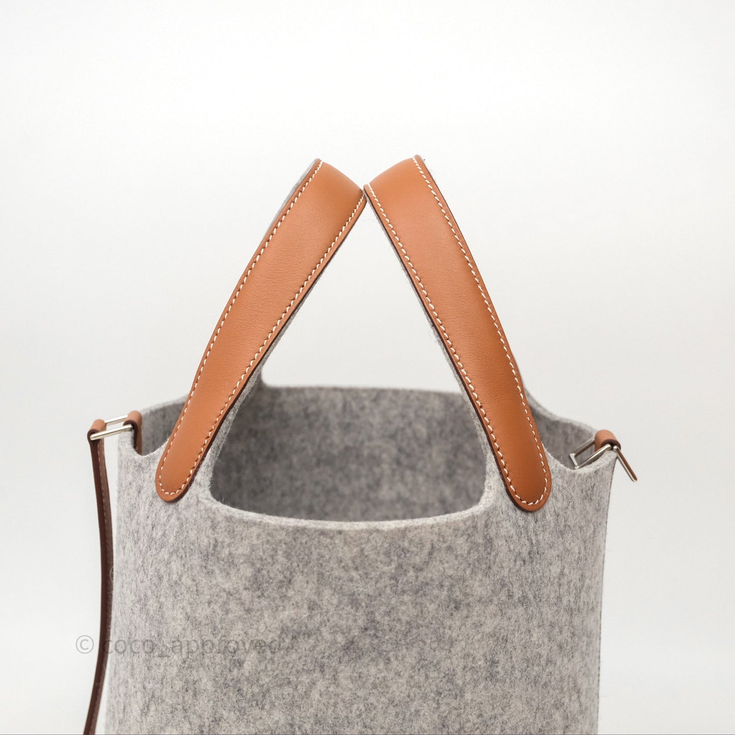 Hermès Picotin 18 Gris Clair/ Gold Wool Feutre Swift Palladium Hardware