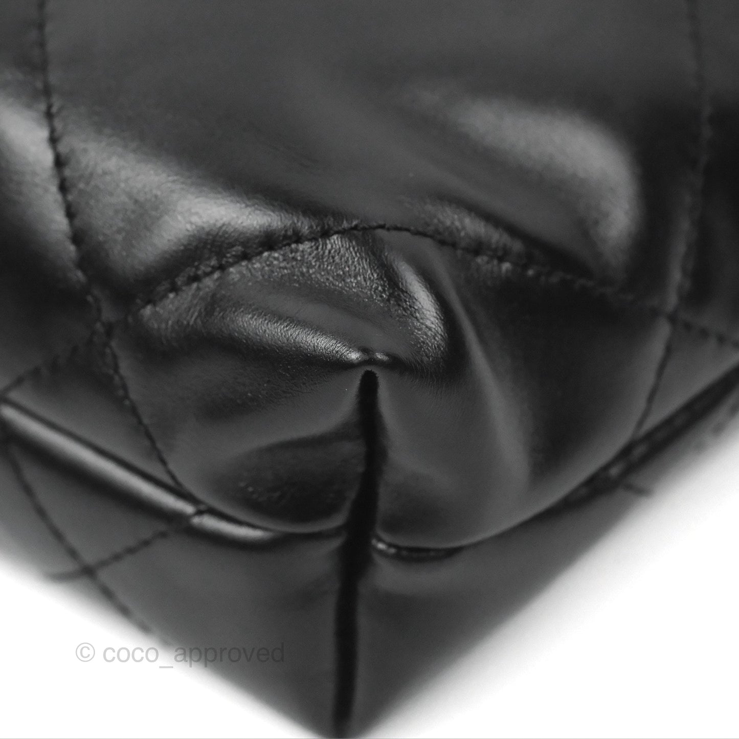 Chanel 22 Mini Bag Black Crumpled Calfskin