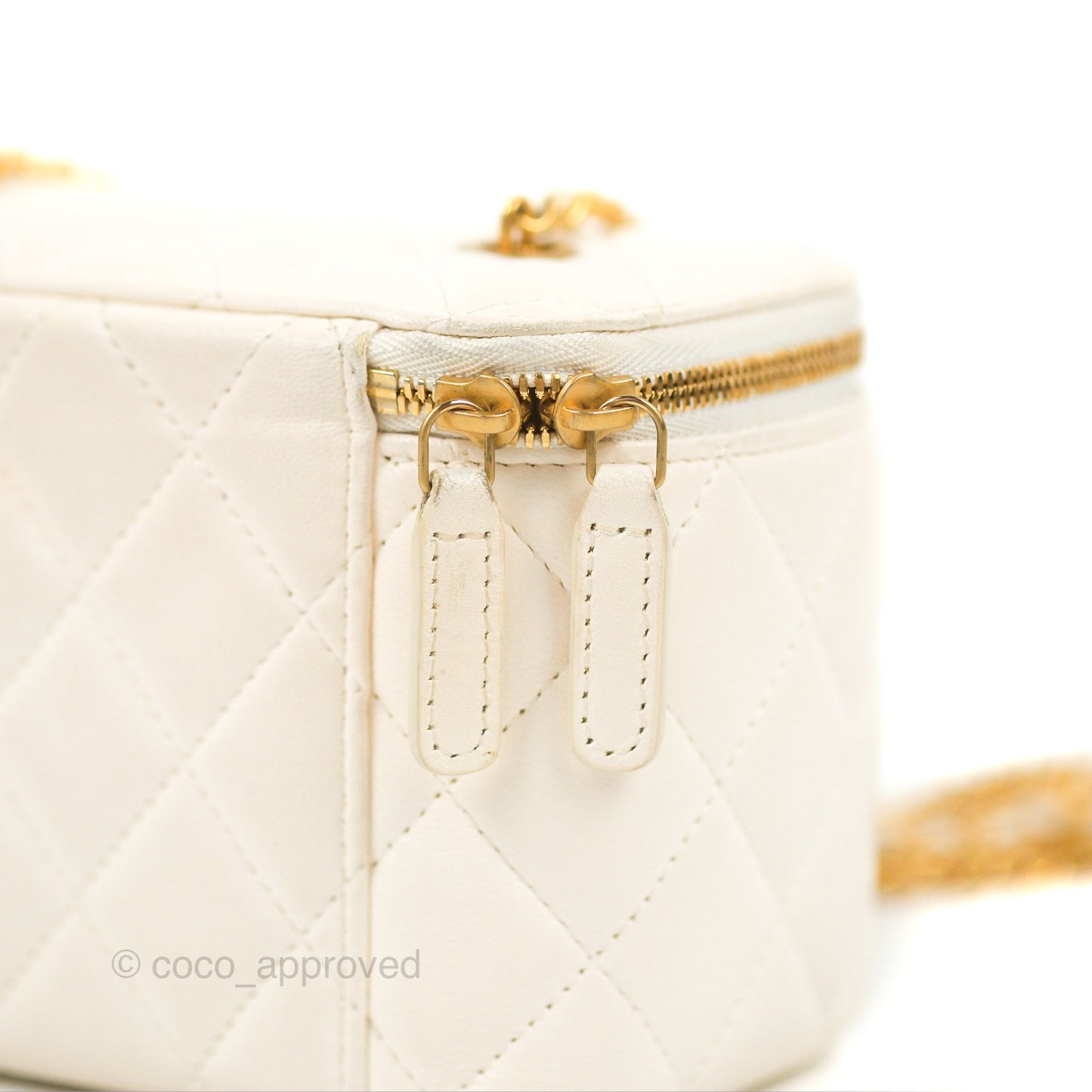 Chanel Vanity with COCO Heart Chain White Lambskin Aged Gold Hardware