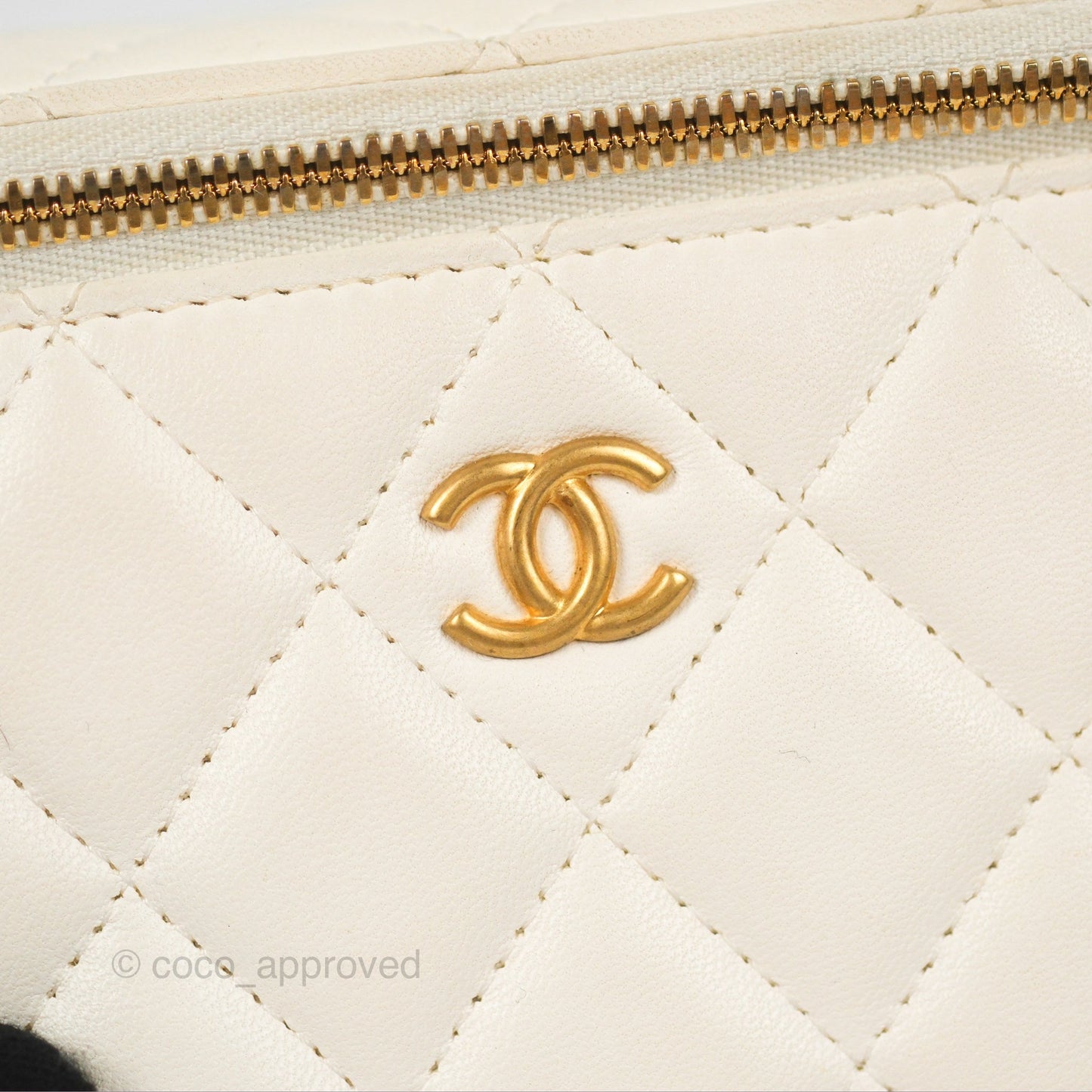 Chanel Vanity with COCO Heart Chain White Lambskin Aged Gold Hardware