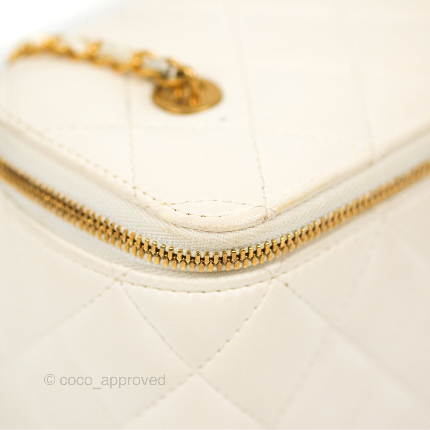 Chanel Vanity with COCO Heart Chain White Lambskin Aged Gold Hardware