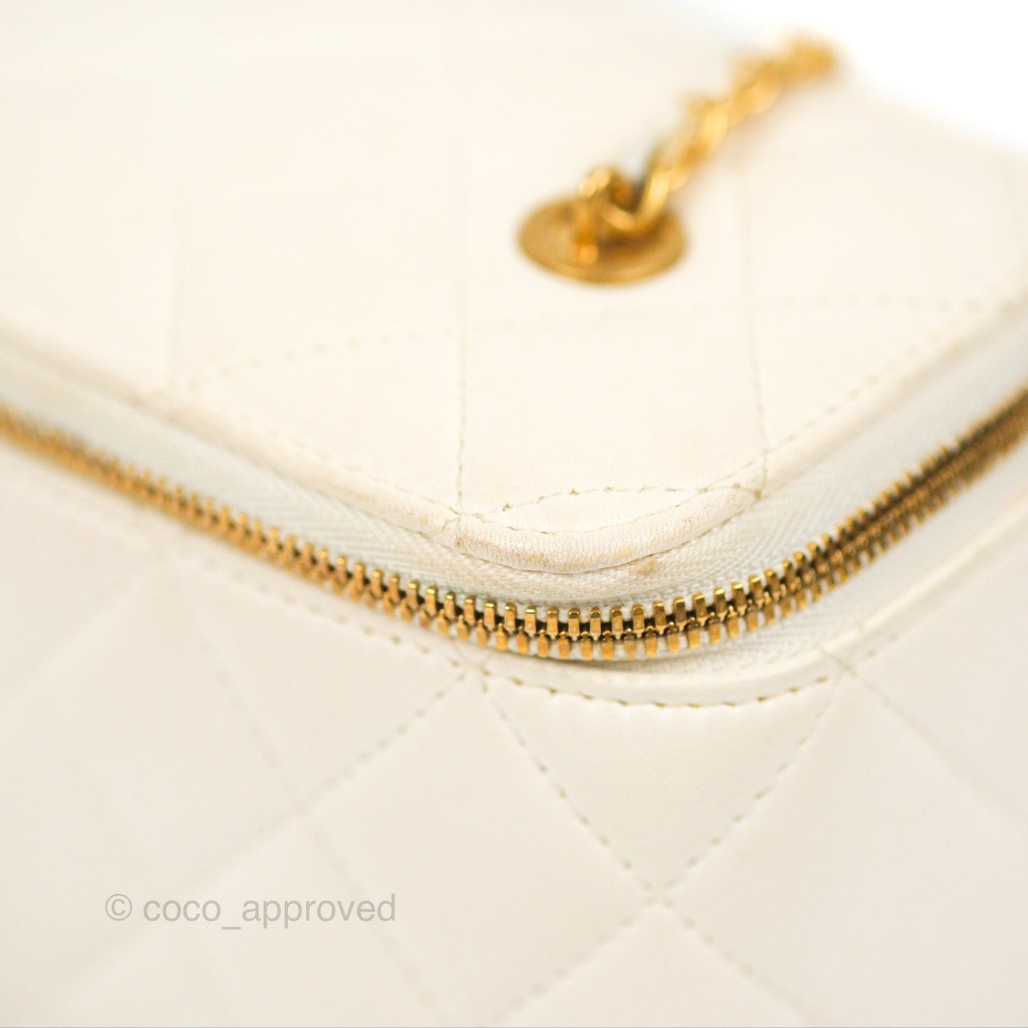 Chanel Vanity with COCO Heart Chain White Lambskin Aged Gold Hardware