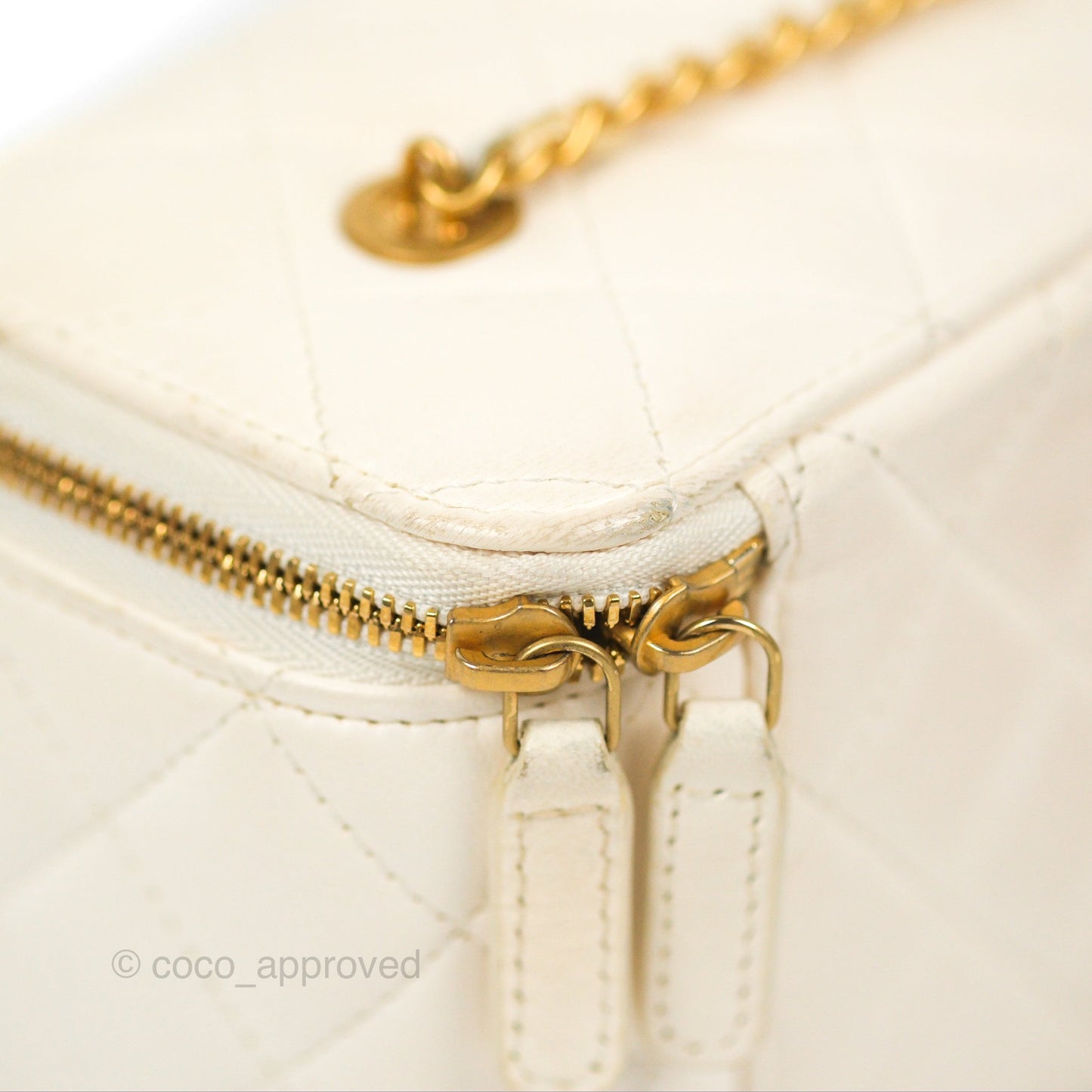 Chanel Vanity with COCO Heart Chain White Lambskin Aged Gold Hardware