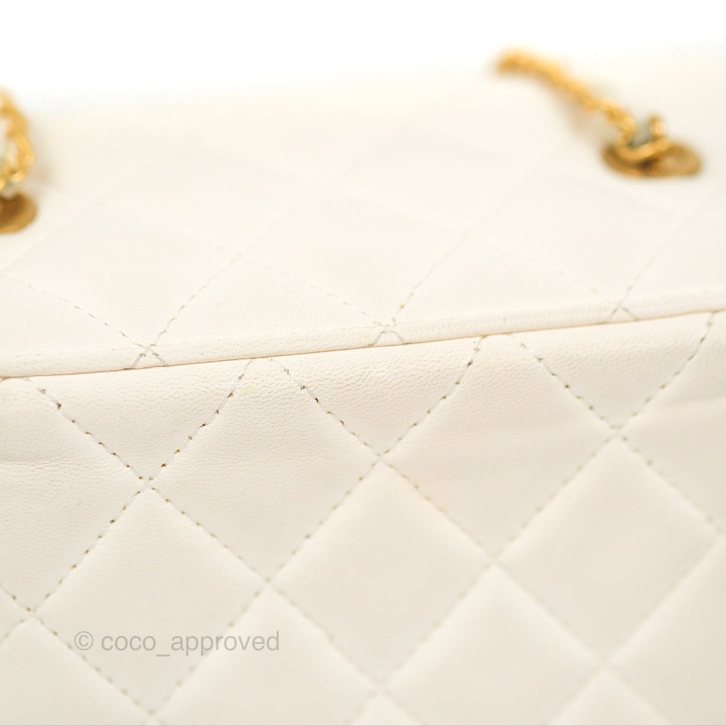 Chanel Vanity with COCO Heart Chain White Lambskin Aged Gold Hardware