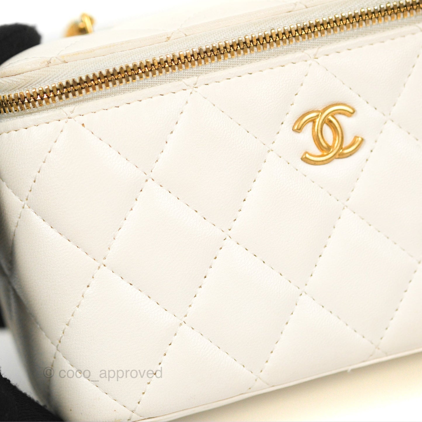 Chanel Vanity with COCO Heart Chain White Lambskin Aged Gold Hardware