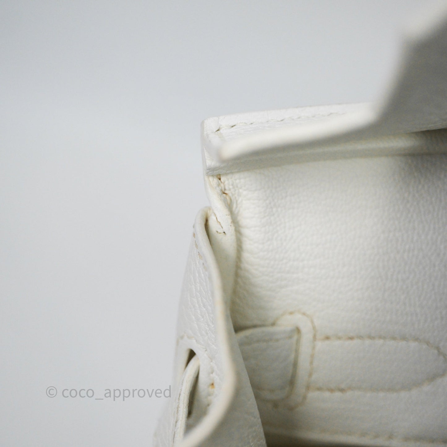 Hermès Birkin 30 Retourne Blanc 01 Clemence Gold Hardware