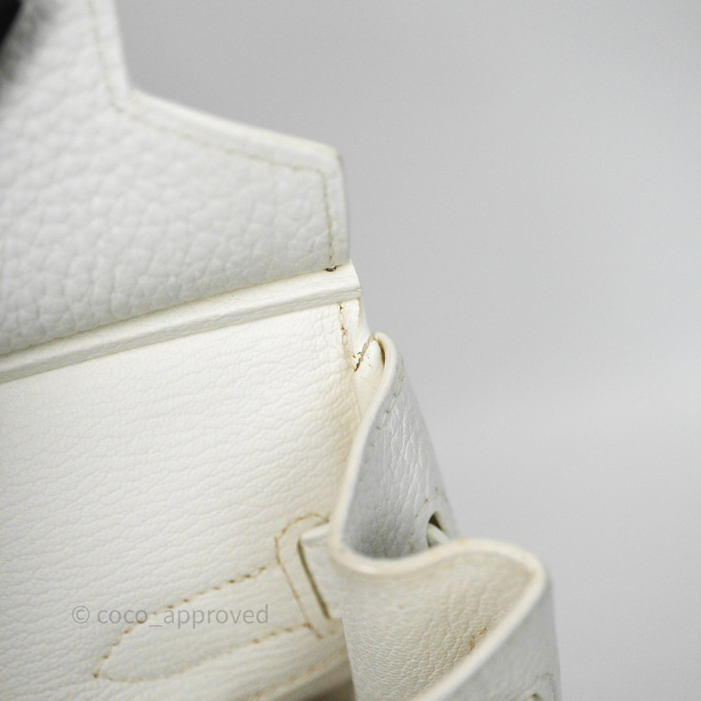 Hermès Birkin 30 Retourne Blanc 01 Clemence Gold Hardware