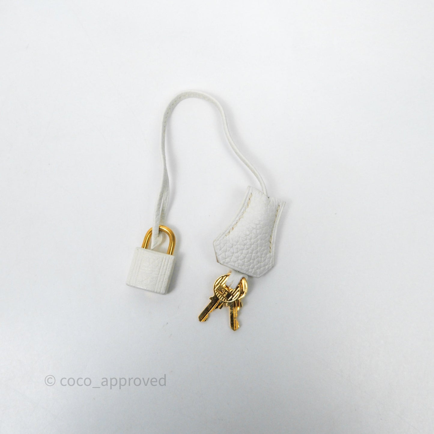 Hermès Birkin 30 Retourne Blanc 01 Clemence Gold Hardware