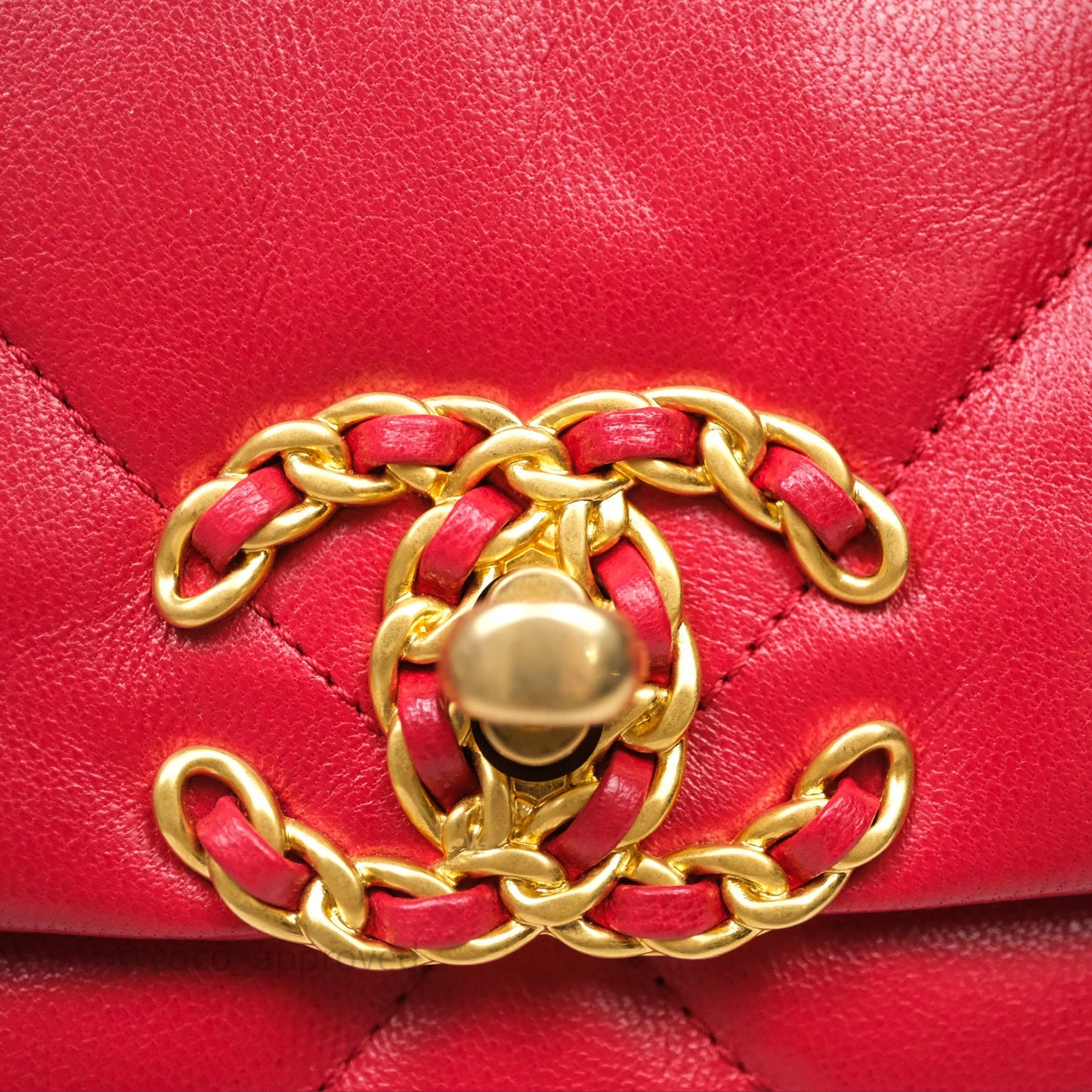 Chanel 19 Small Red Mixed Hardware