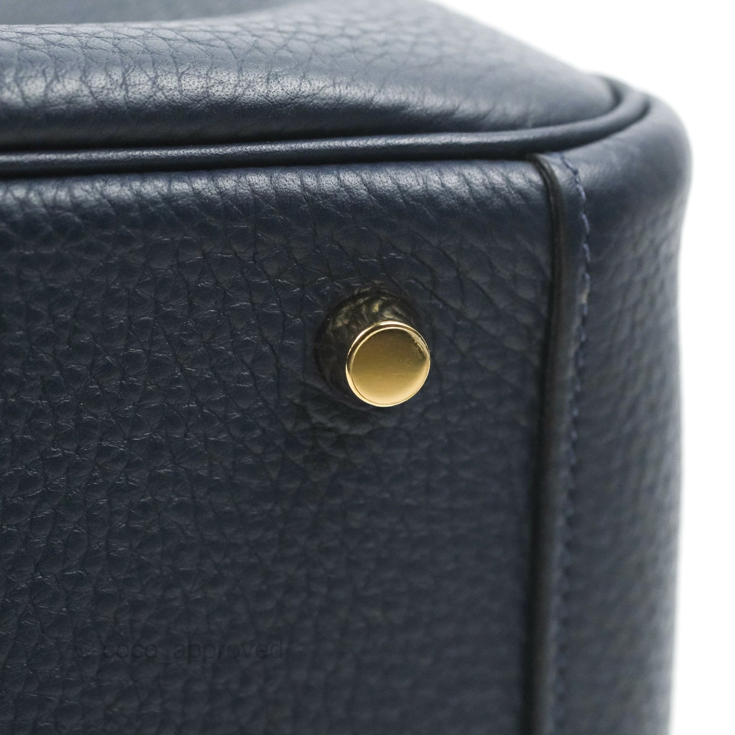 Hermès Lindy 26 Taurillion Clemence Bleu Nuit 2Z Gold Hardware
